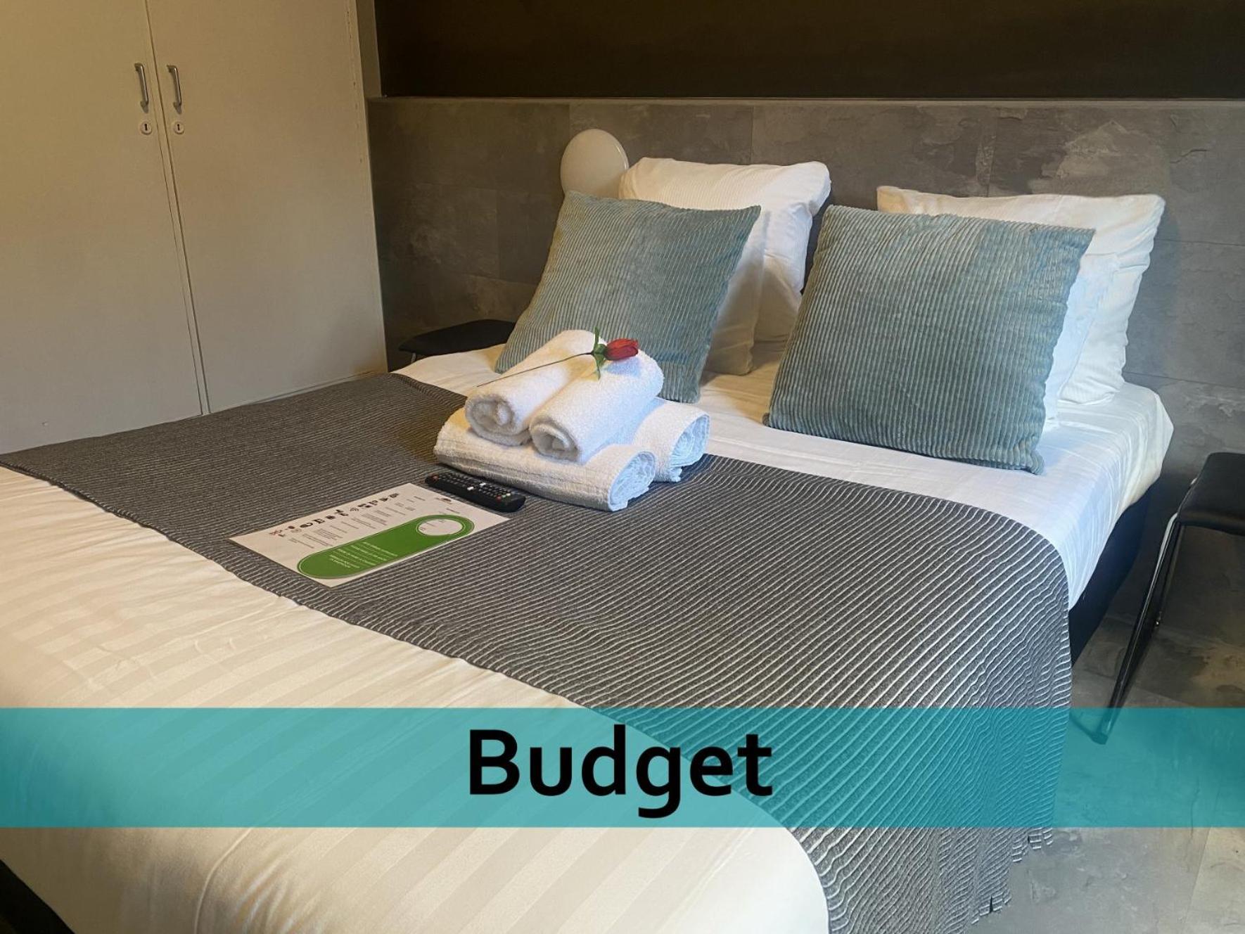 Budget Double Room with Bath