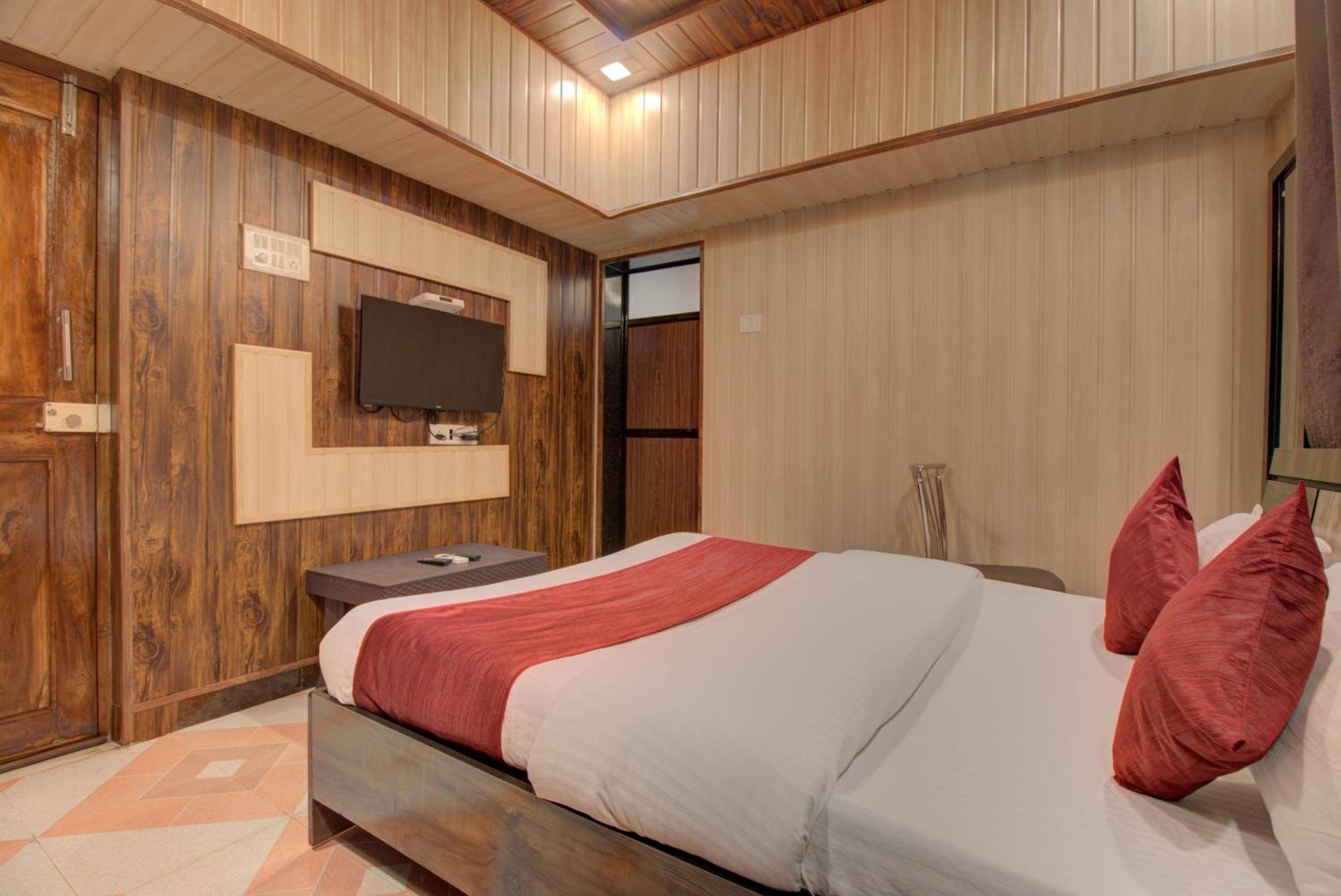 Double Room - Photo 3