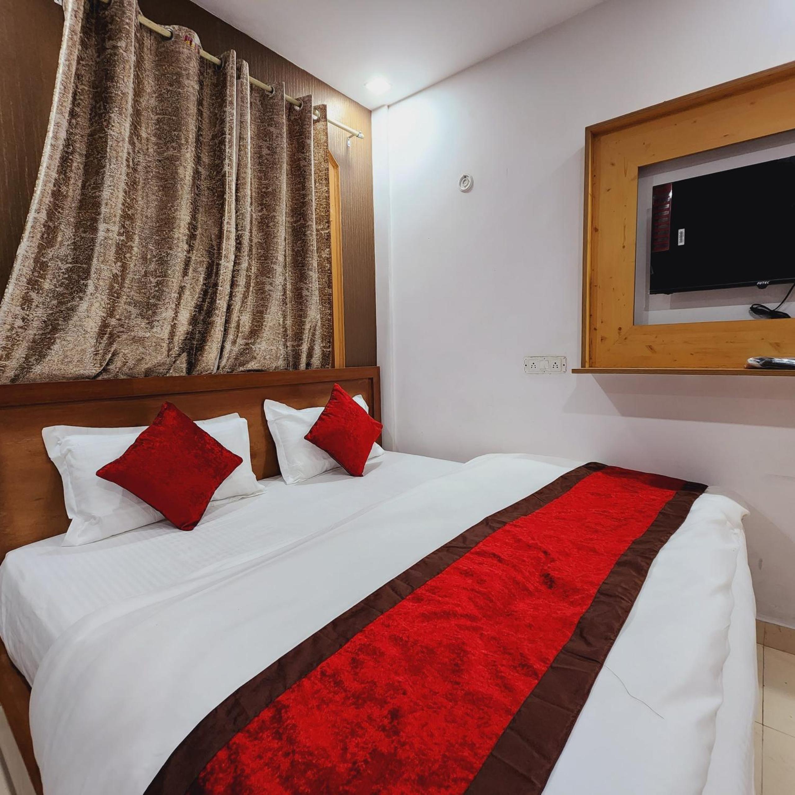 Deluxe Double Room - Photo 7