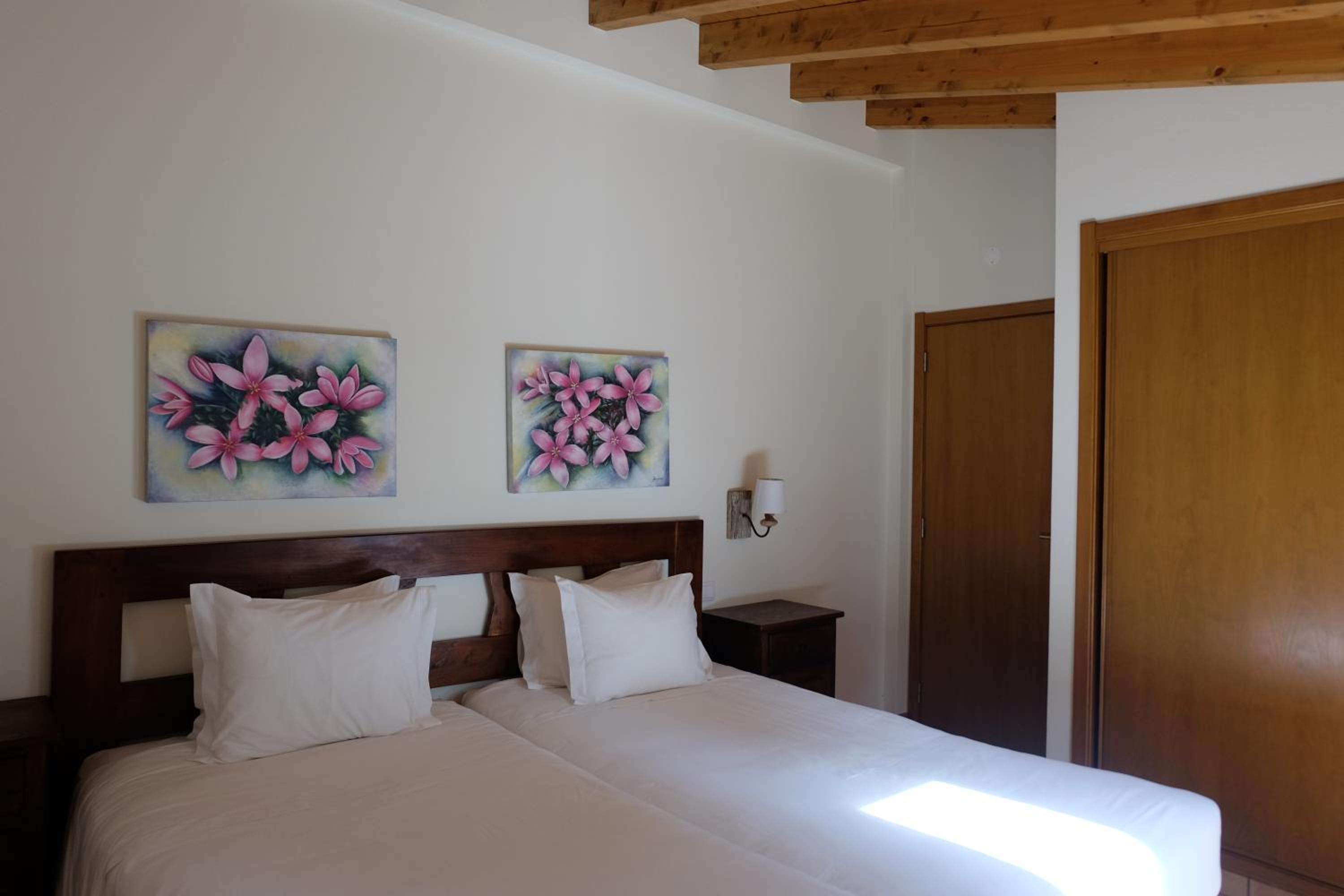 Two-Bedroom House - Photo 1