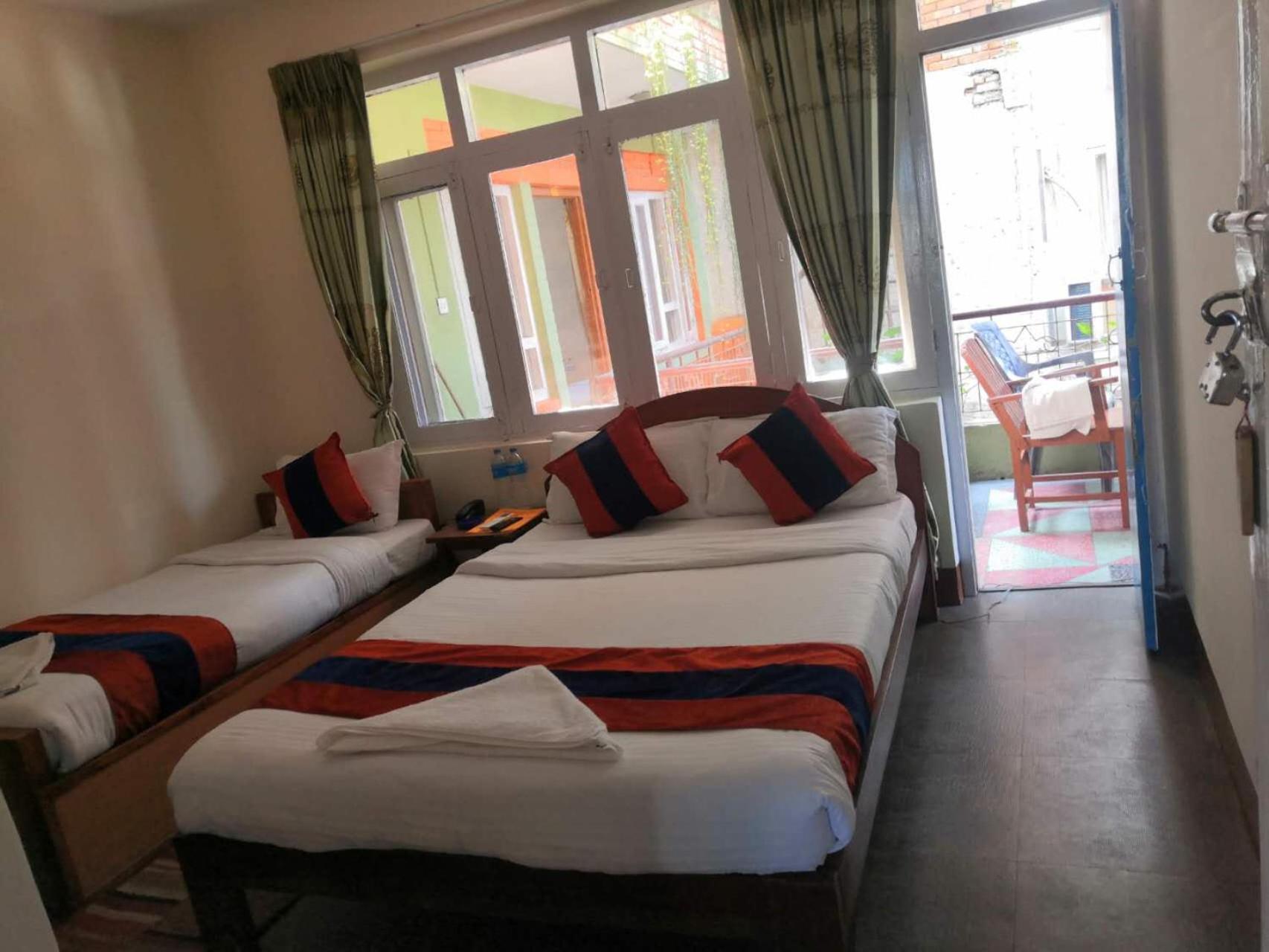 Deluxe Family Room - Photo 4