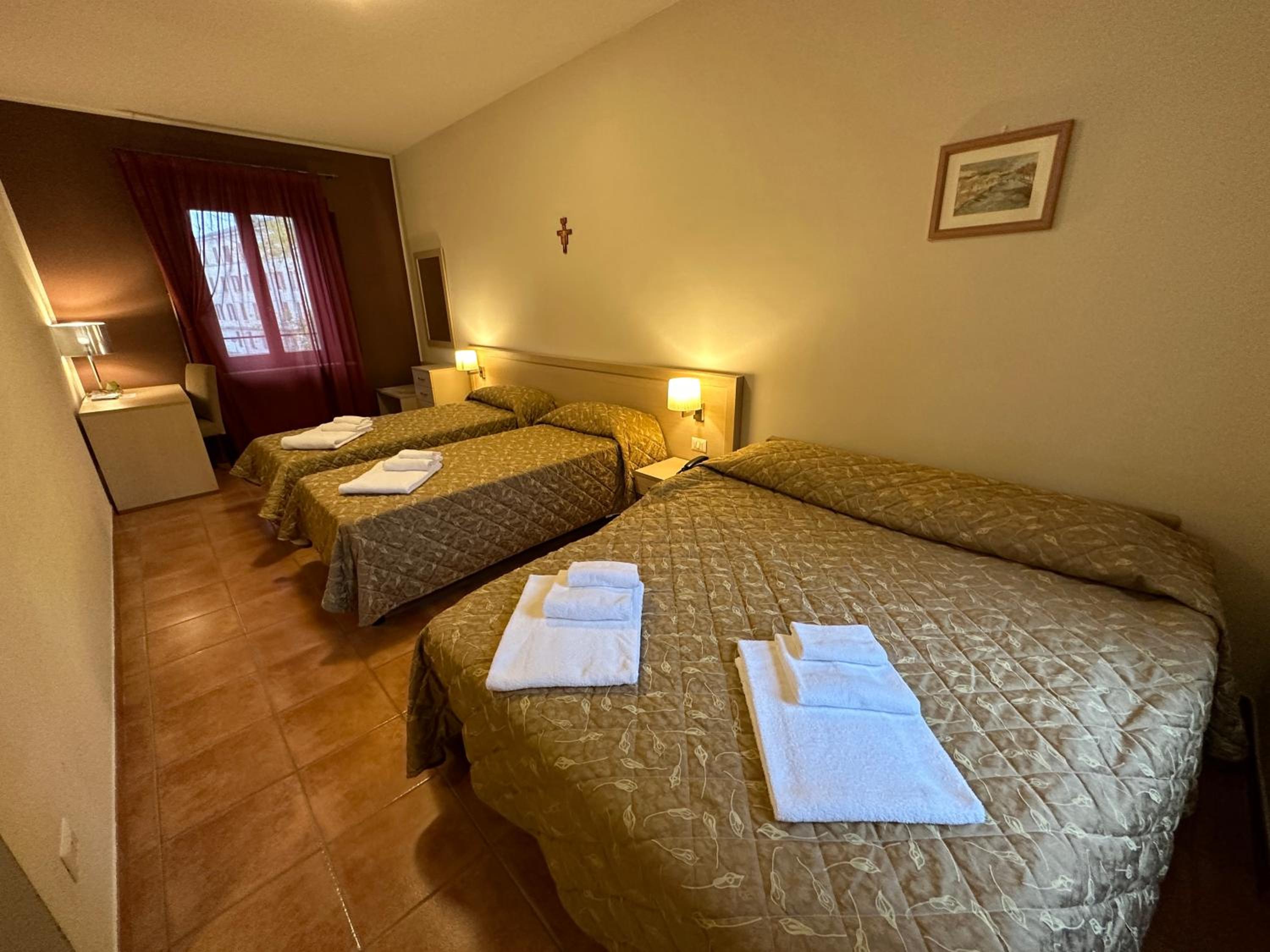 Standard Quadruple Room