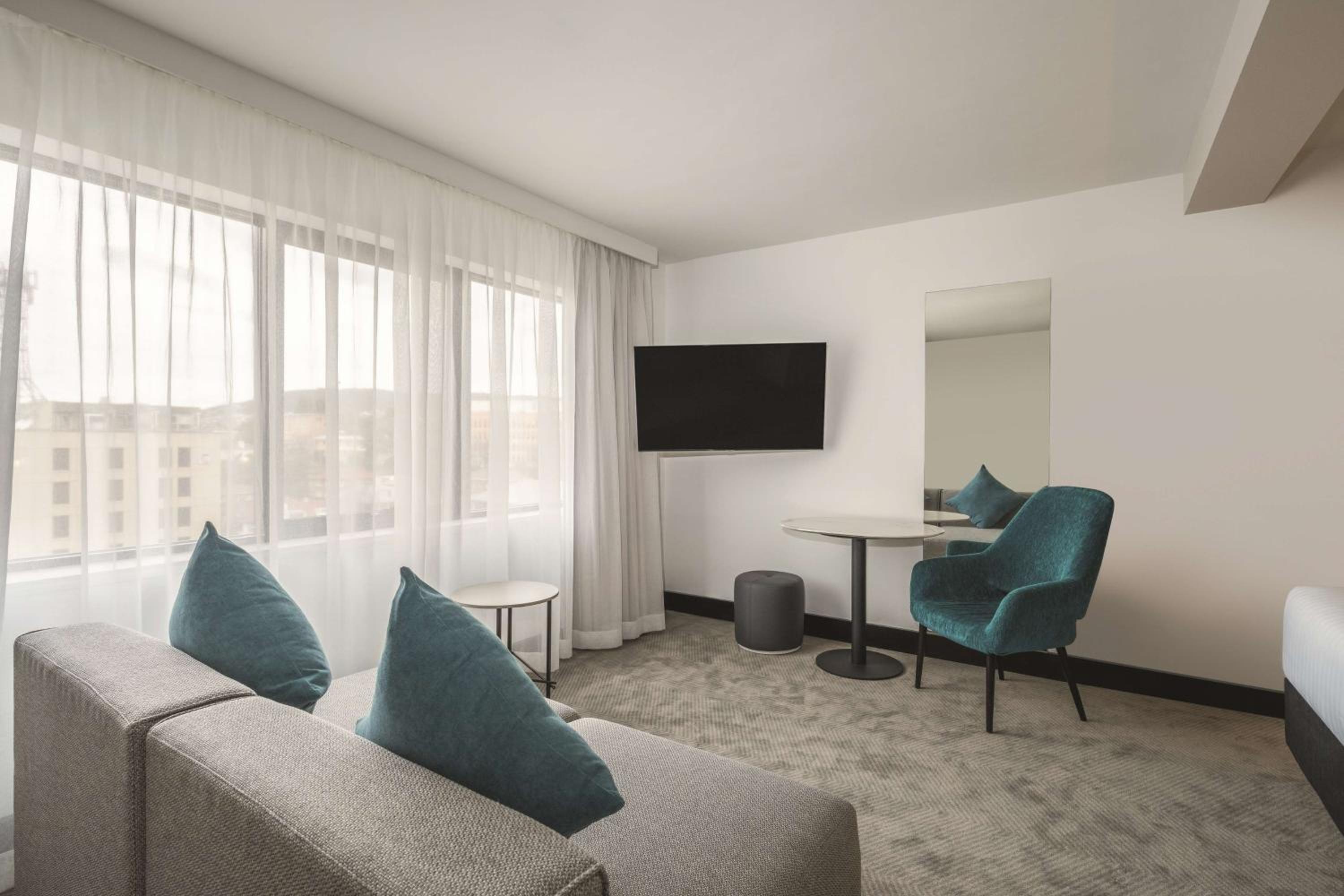 Executive Queen Room - Photo 2