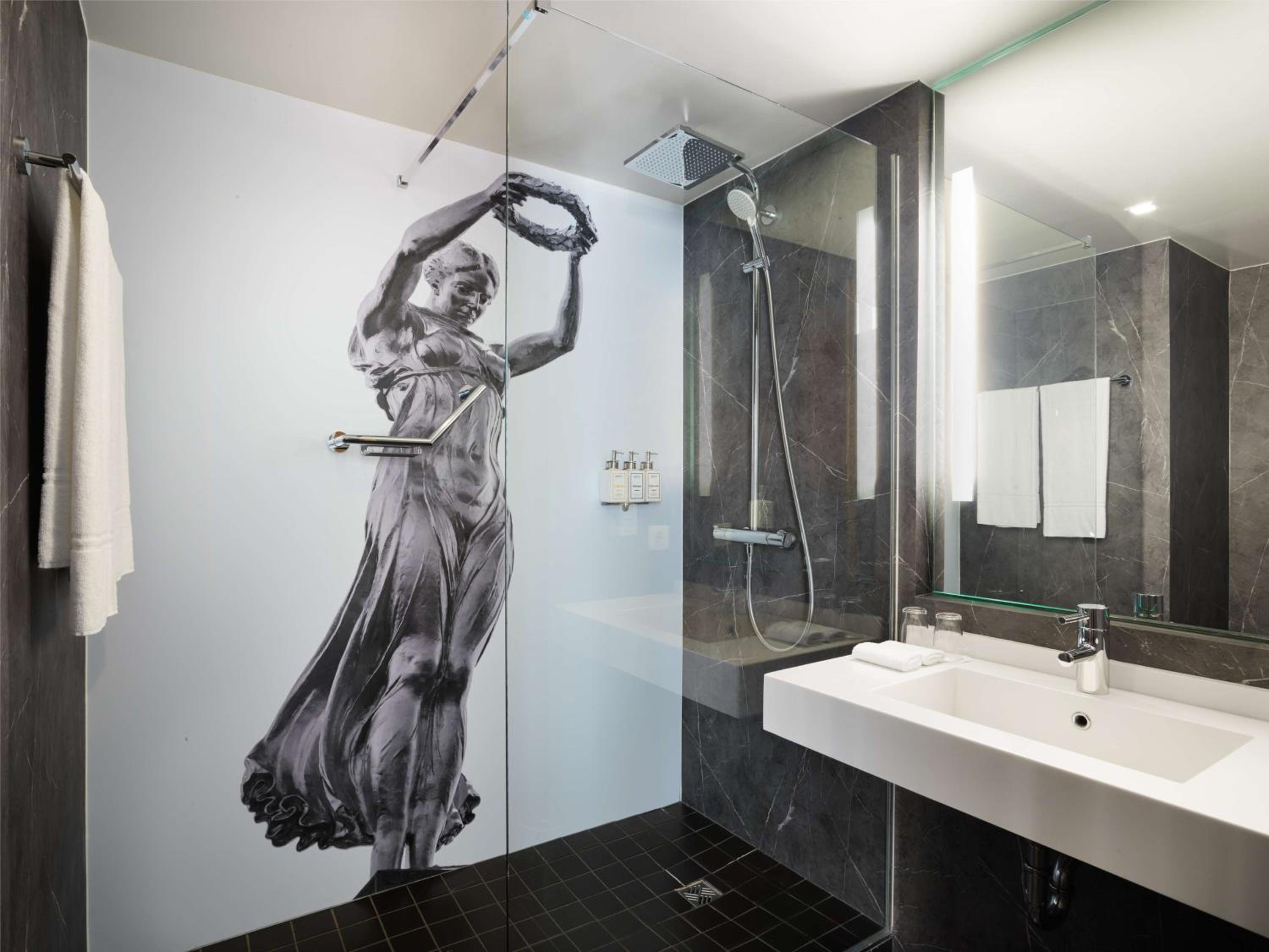 Standard Double Room - Photo 5