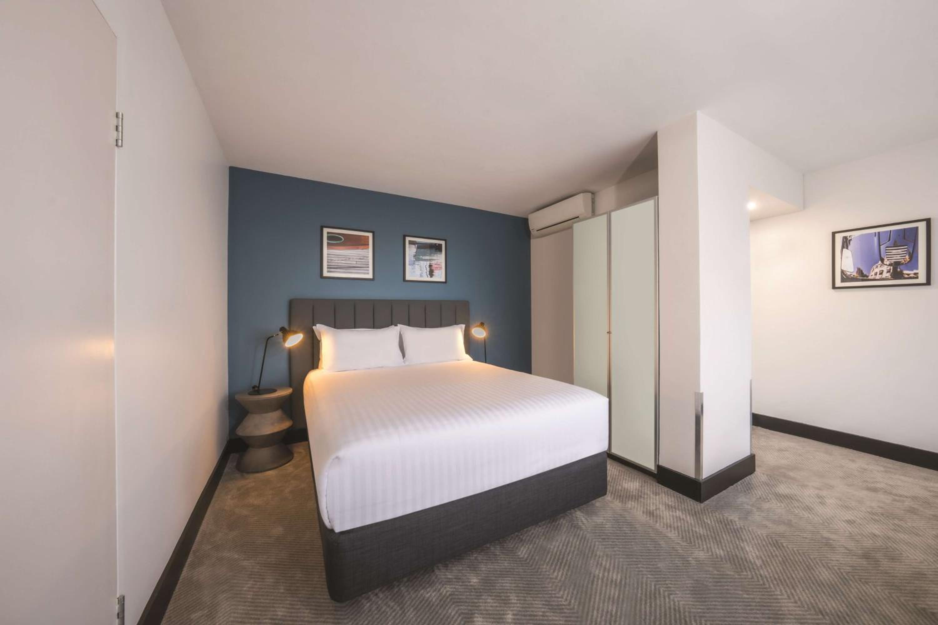 Executive Queen Room - Photo 5