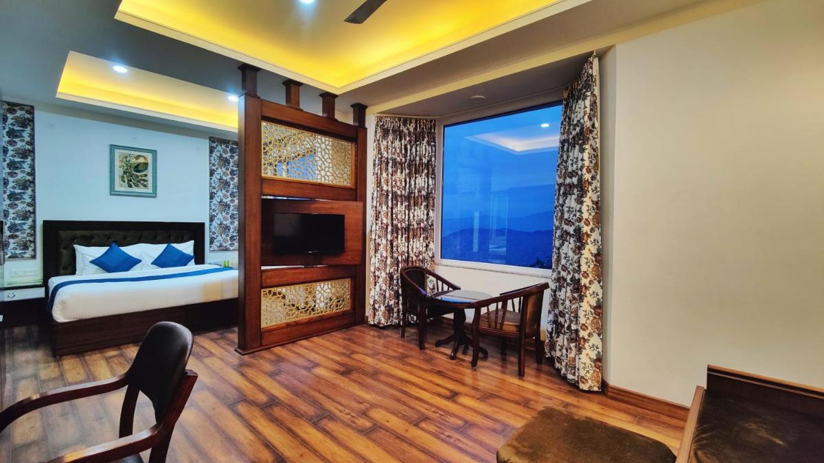 Deluxe Suite
