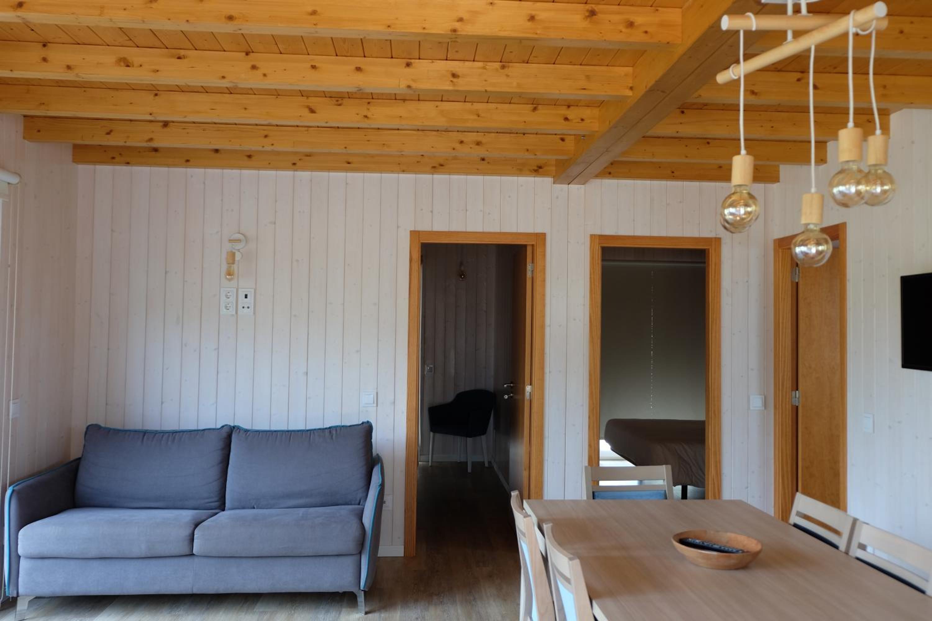 Two-Bedroom House - Photo 8