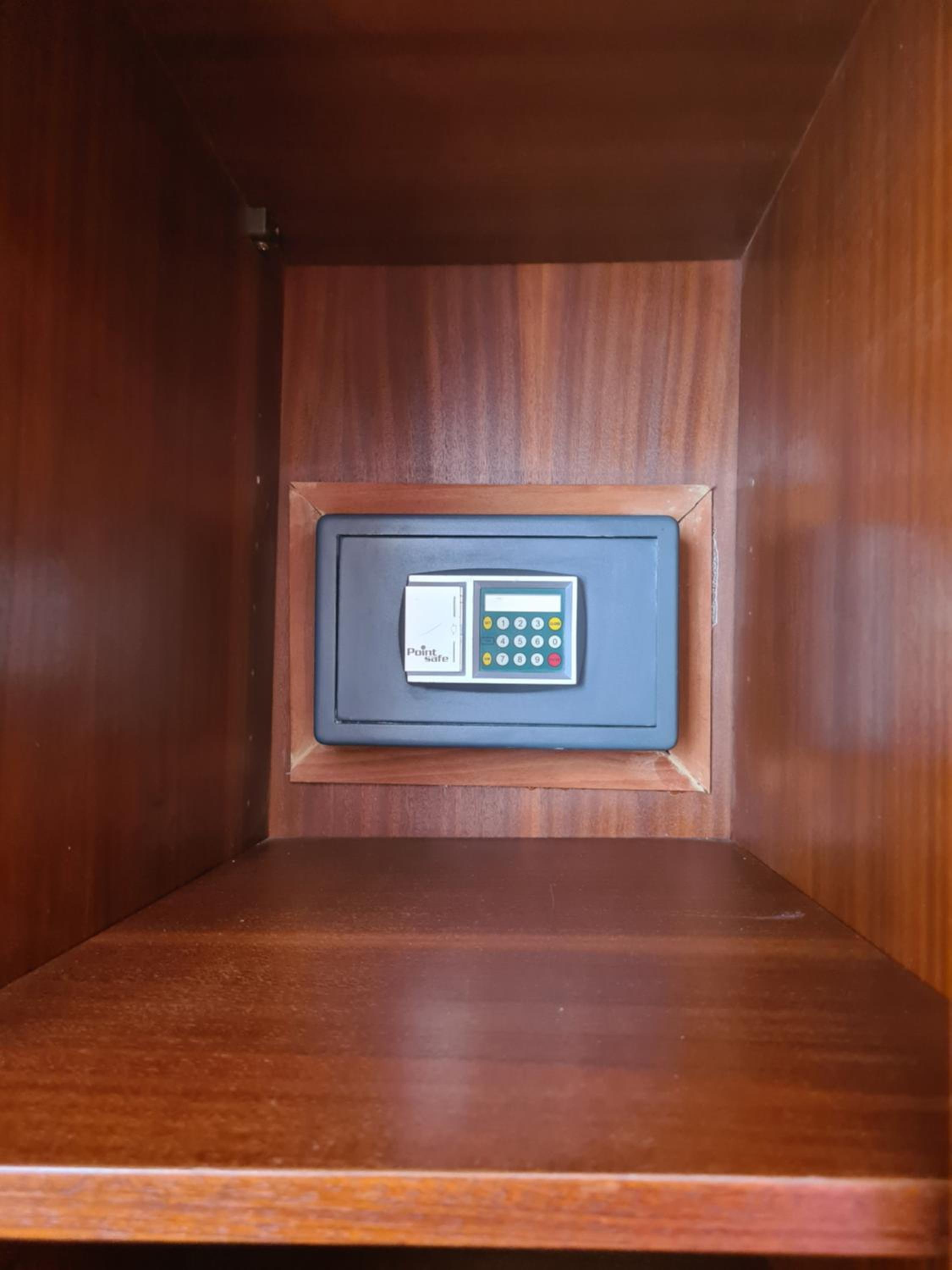 Apartment with Park View