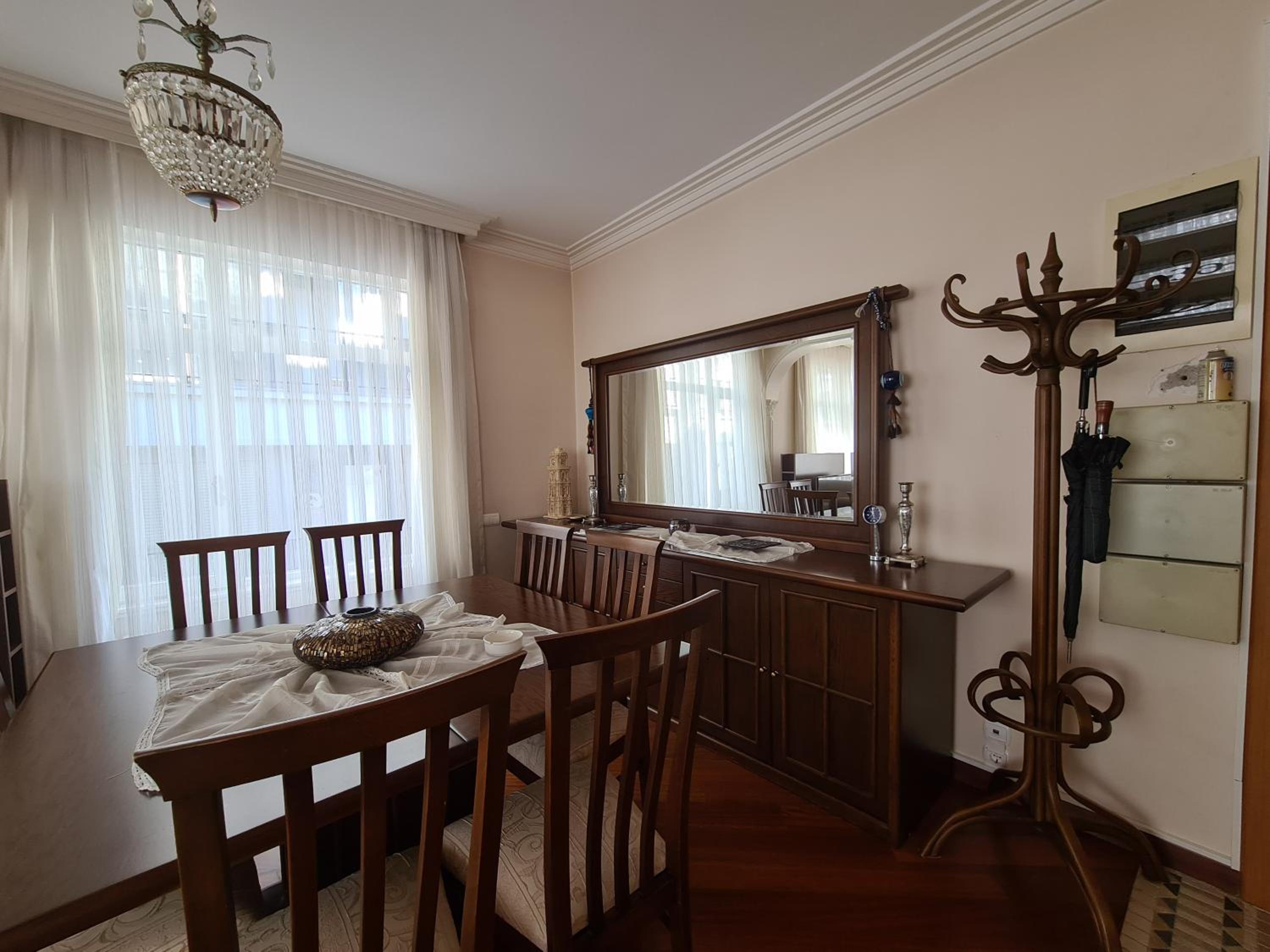 Apartment with Park View