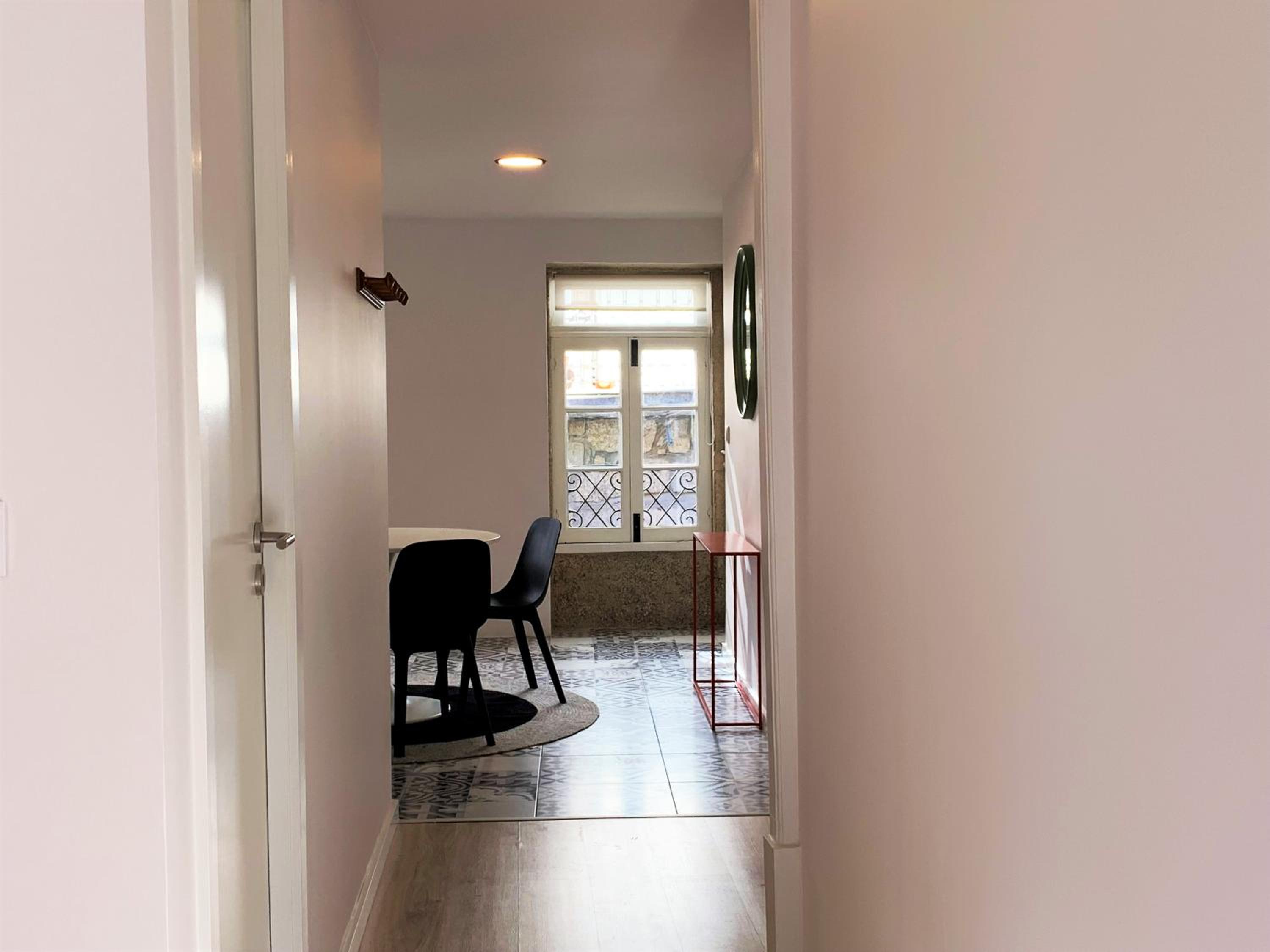 Two-Bedroom Apartment - Photo 16