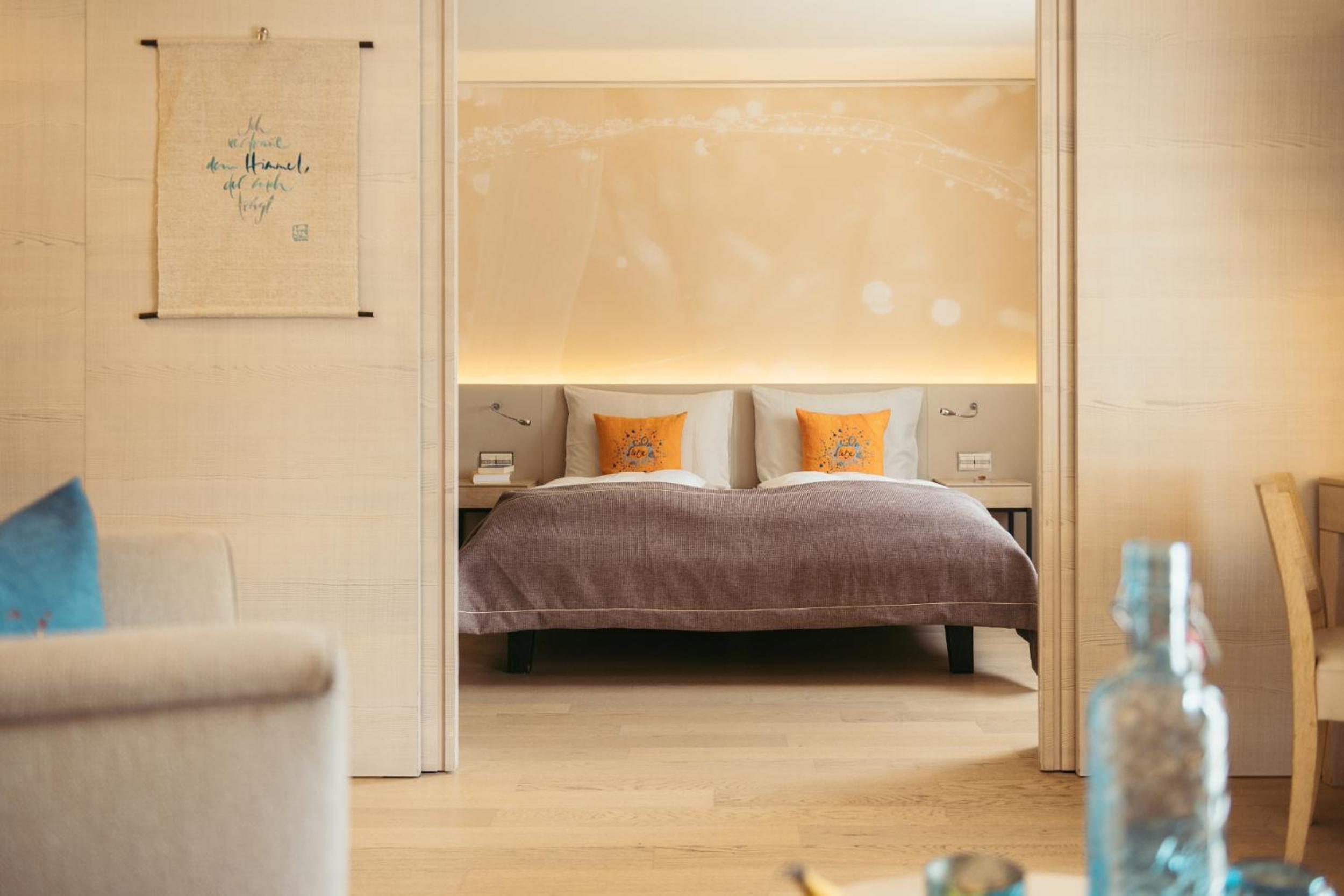 Junior Suite with Balcony photo 1