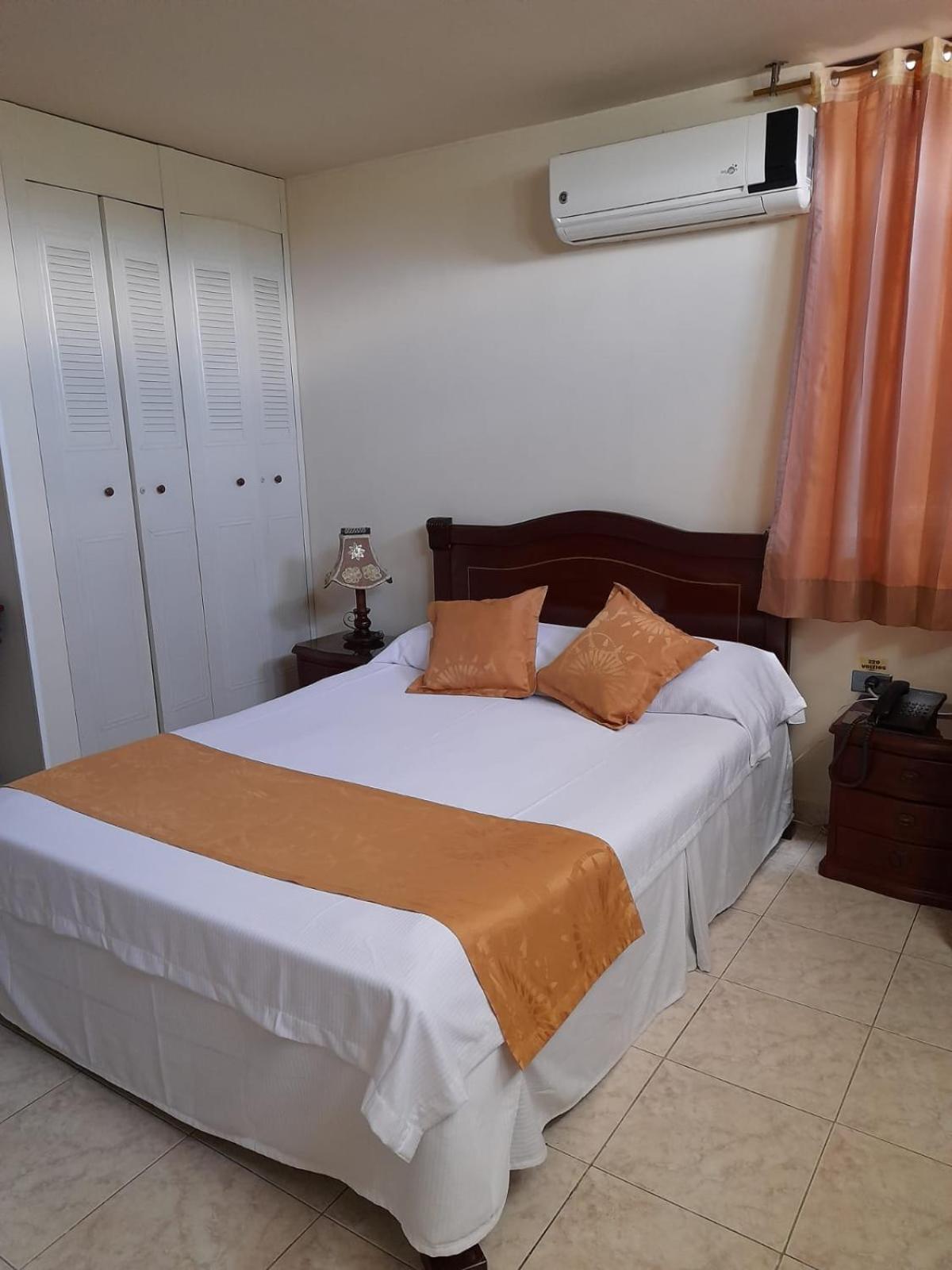 Standard Double Room photo 2