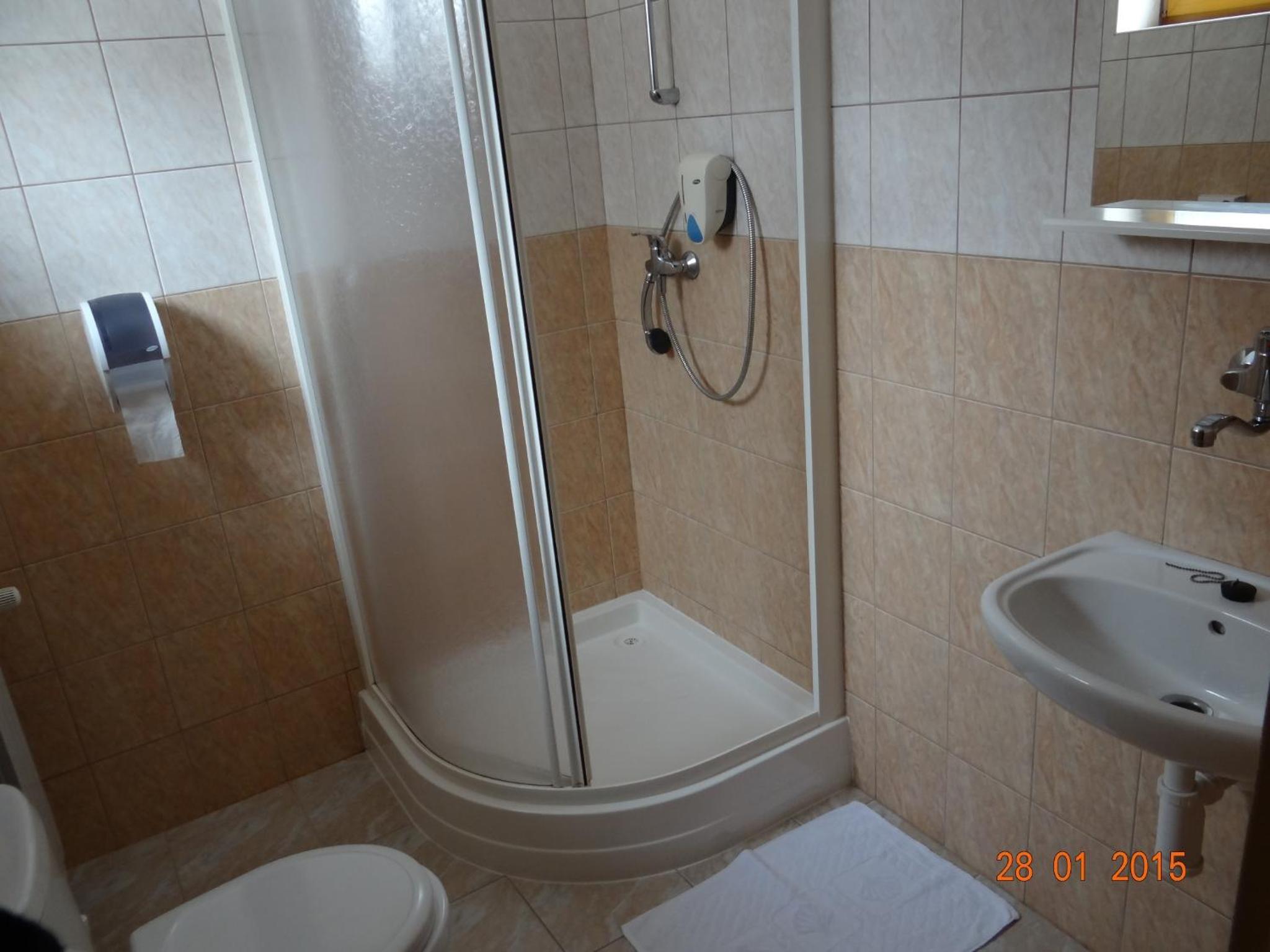 Deluxe Double Room - Photo 33