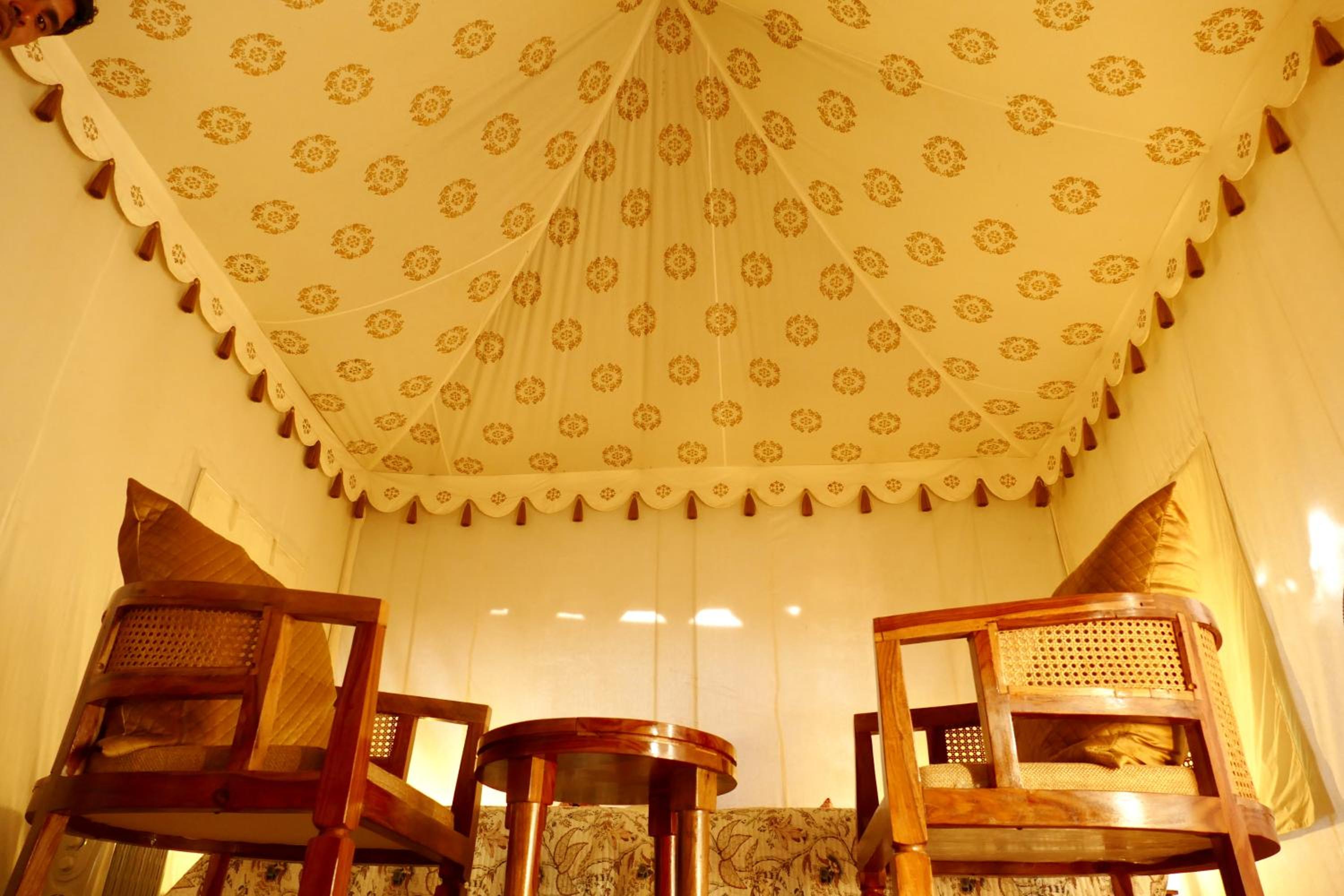 Tent - Photo 17