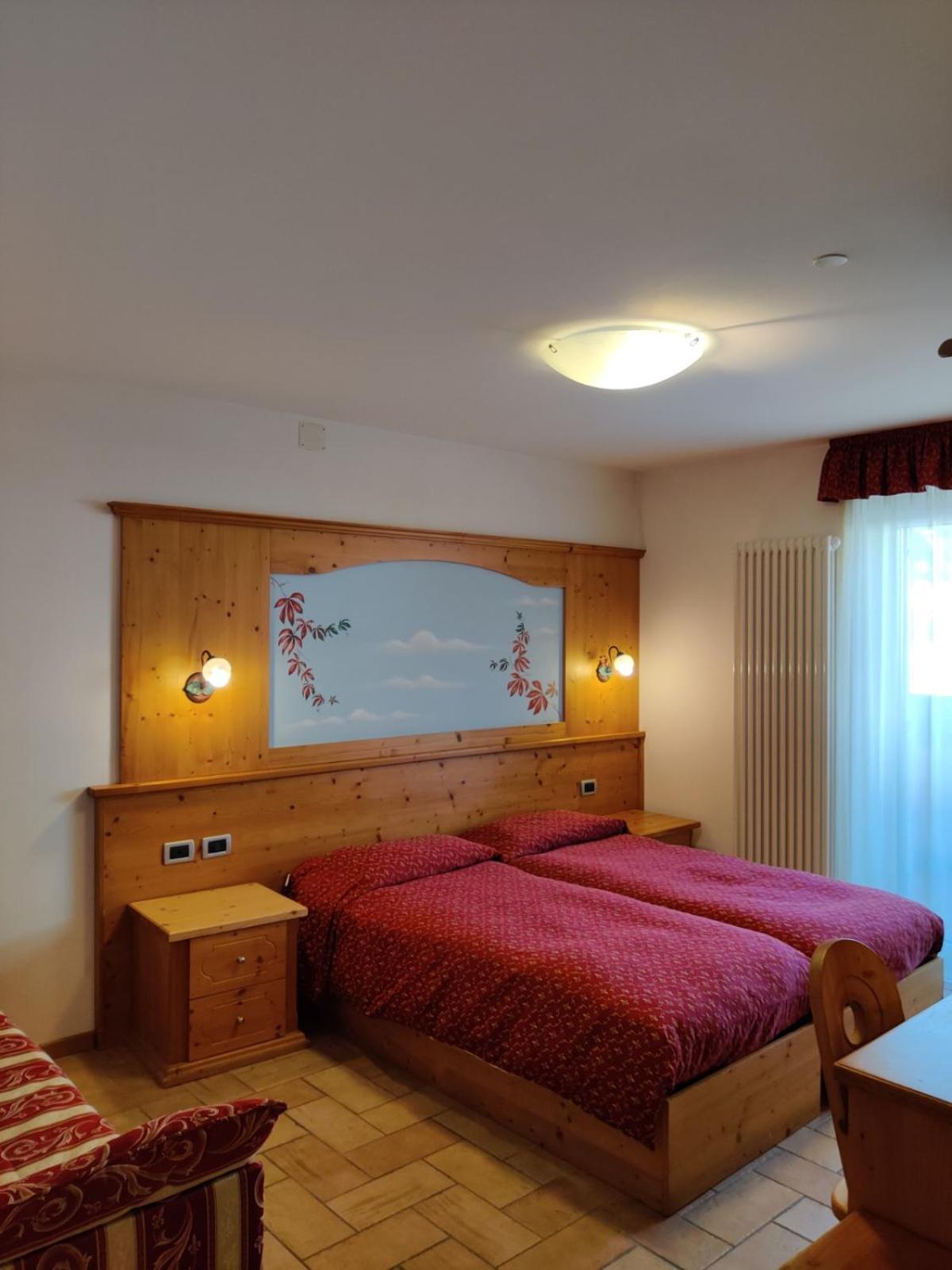 Double Room - Photo 4