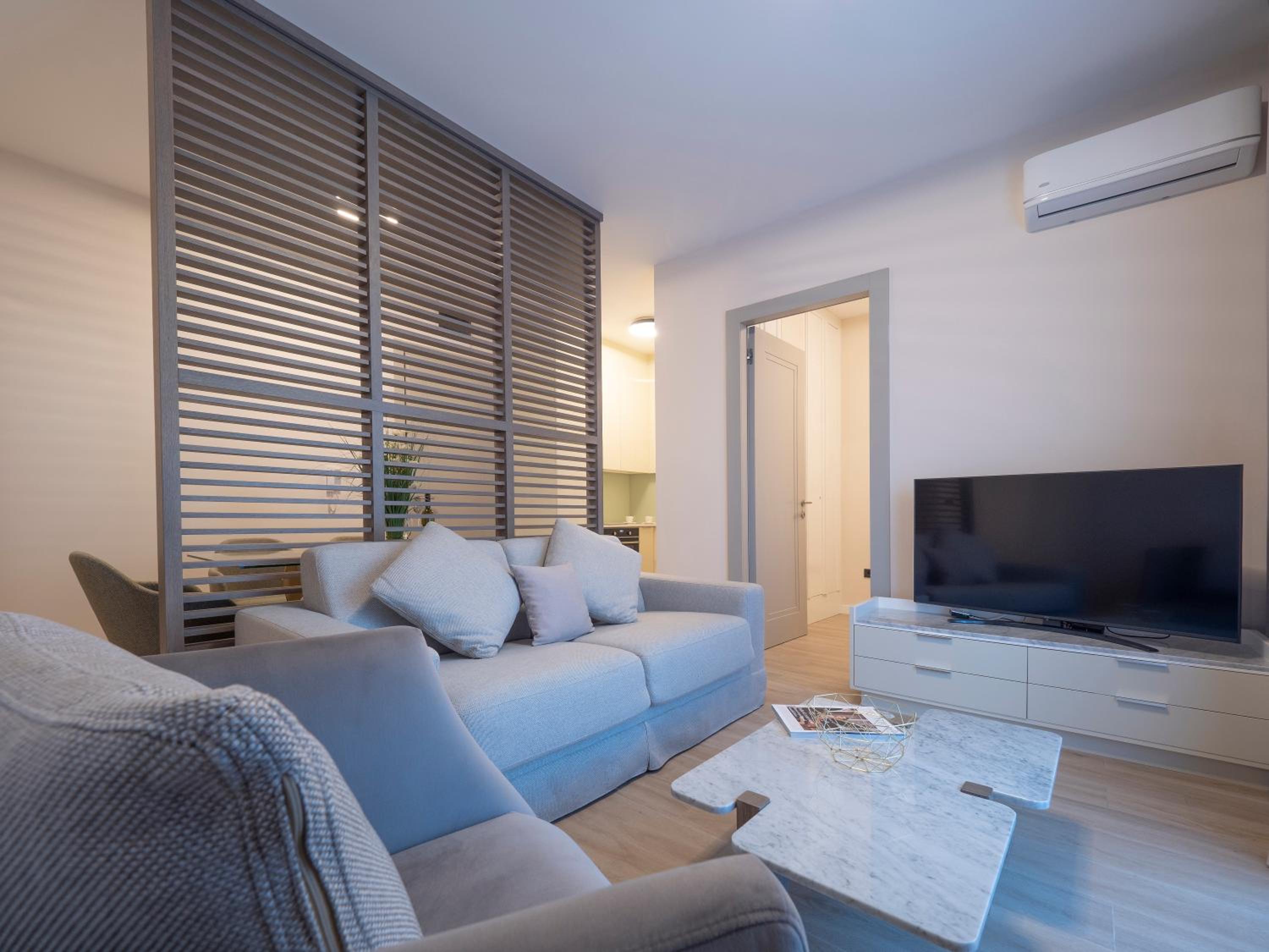 Two-Bedroom Apartment With Mountain View