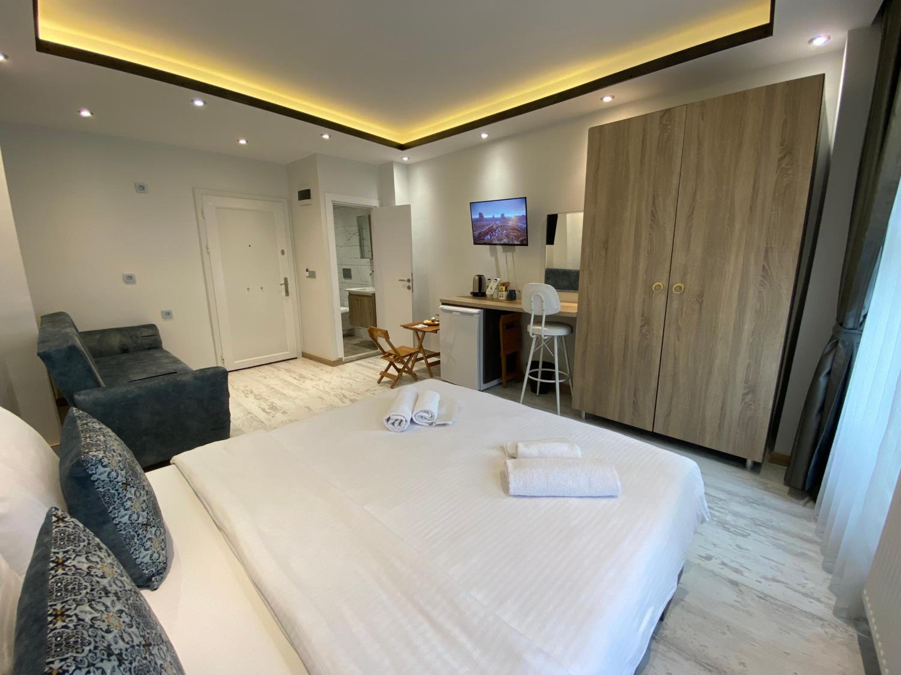 Deluxe Double Room photo 2