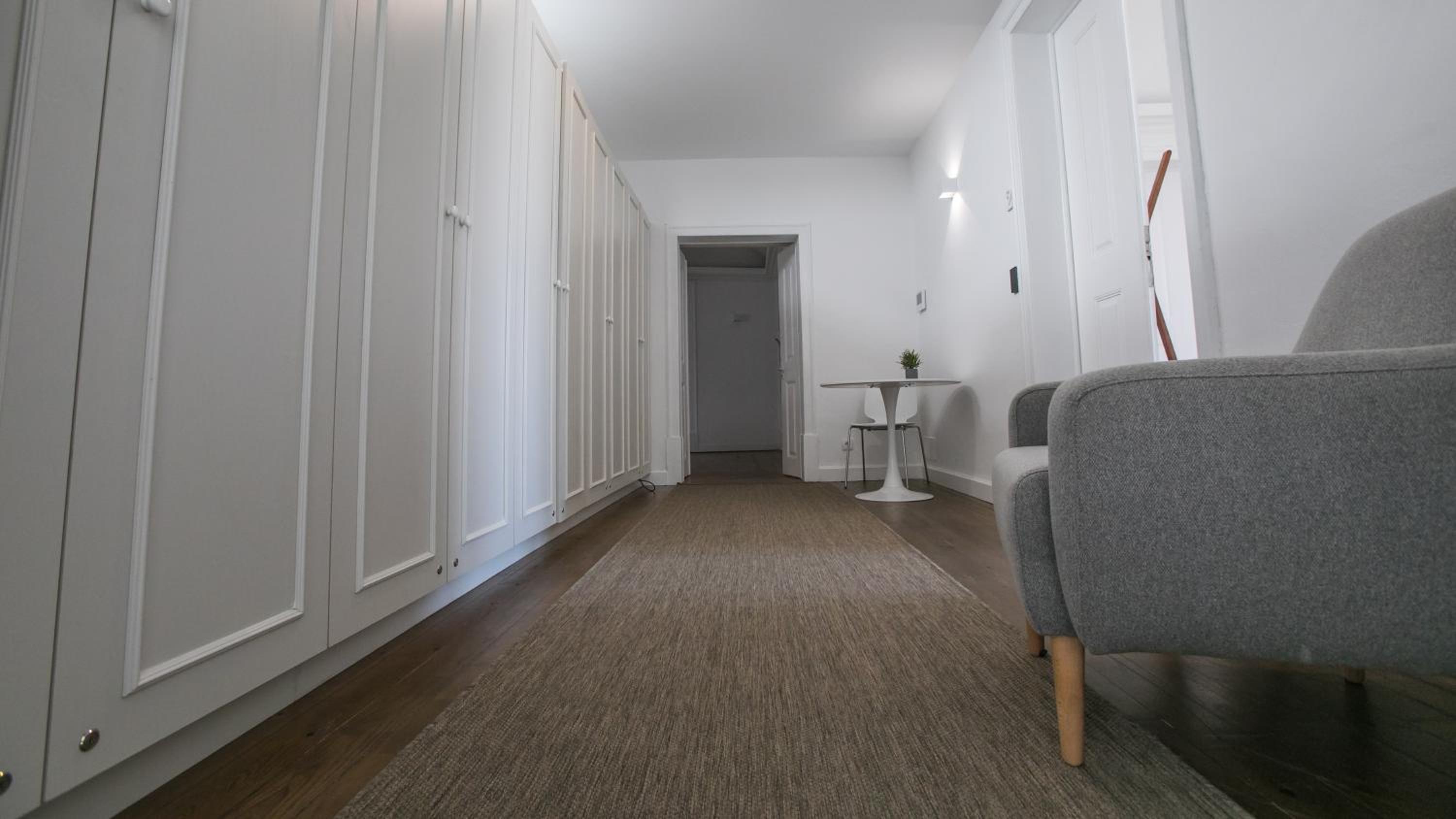 Two-Bedroom Apartment - Photo 36