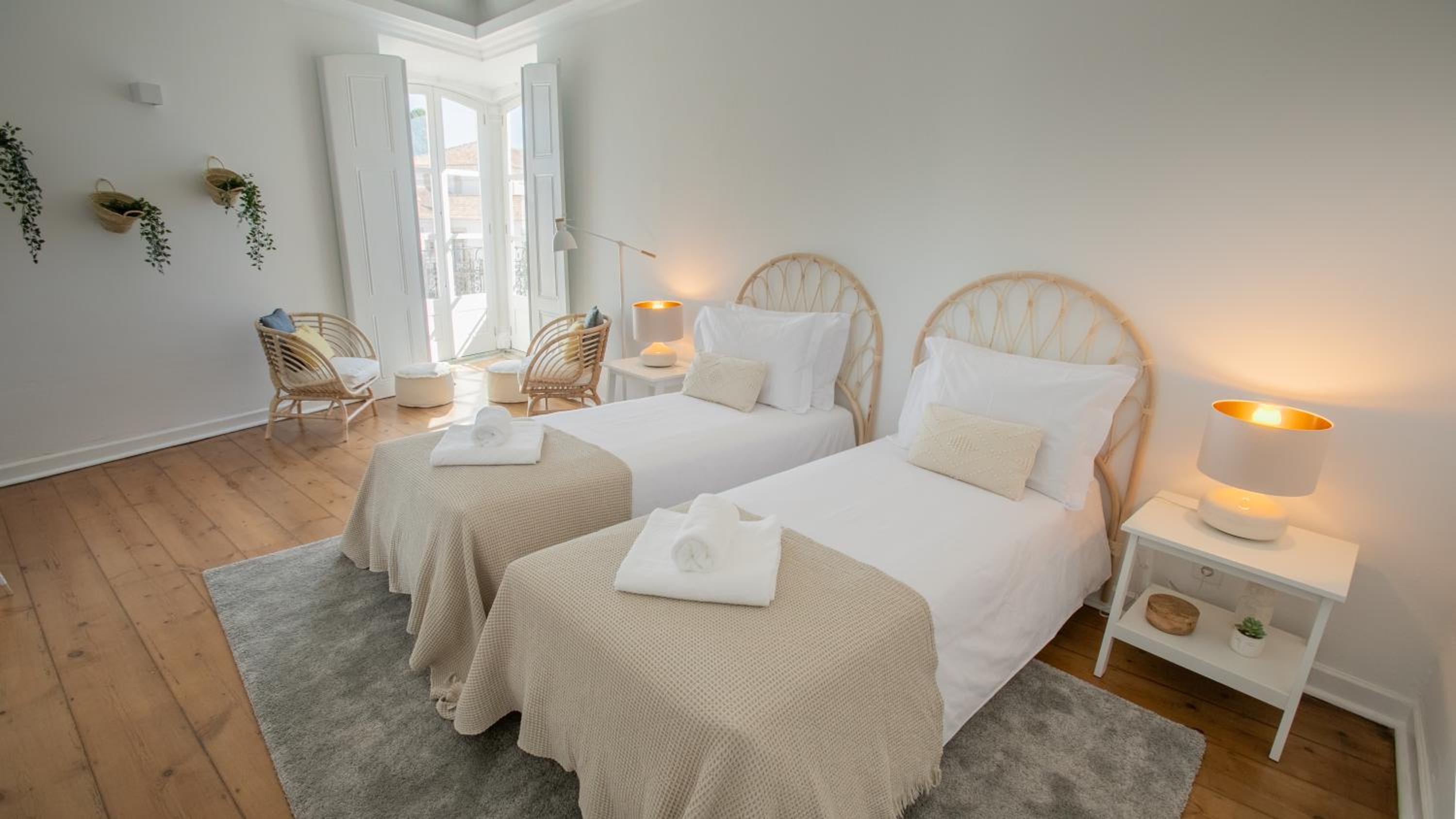Two-Bedroom Apartment - Photo 10