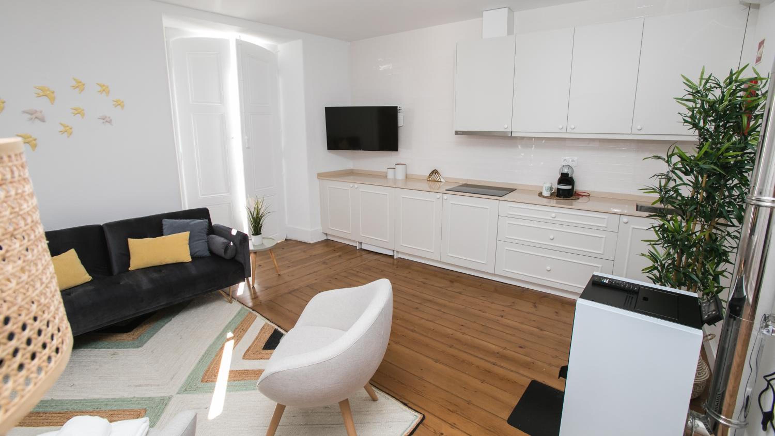 Two-Bedroom Apartment - Photo 15