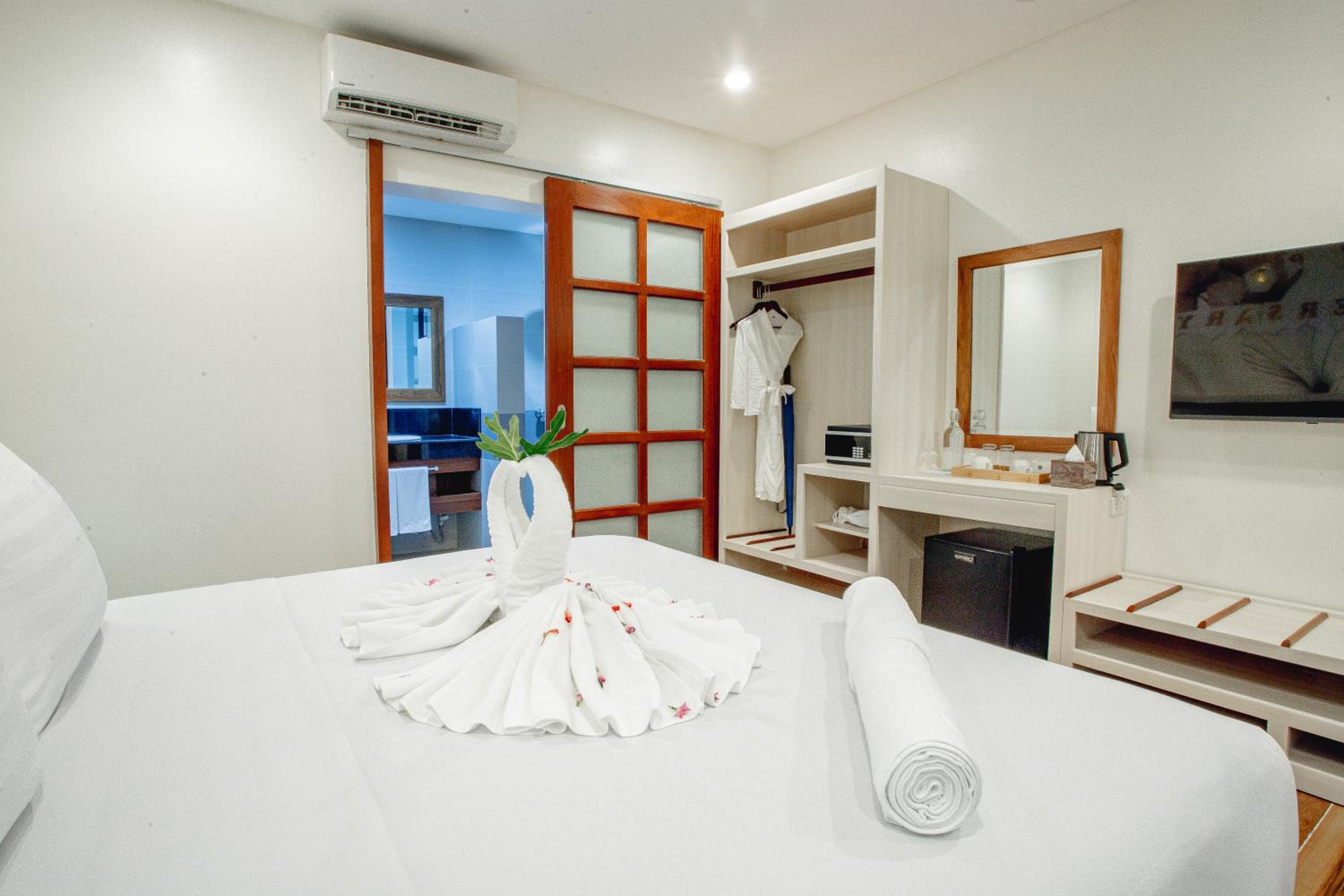 Premiere Room - Photo 4