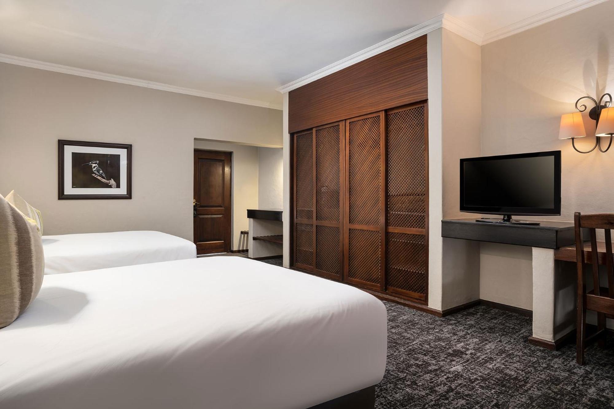  Deluxe Room with Two Double Beds with River Front photo 2