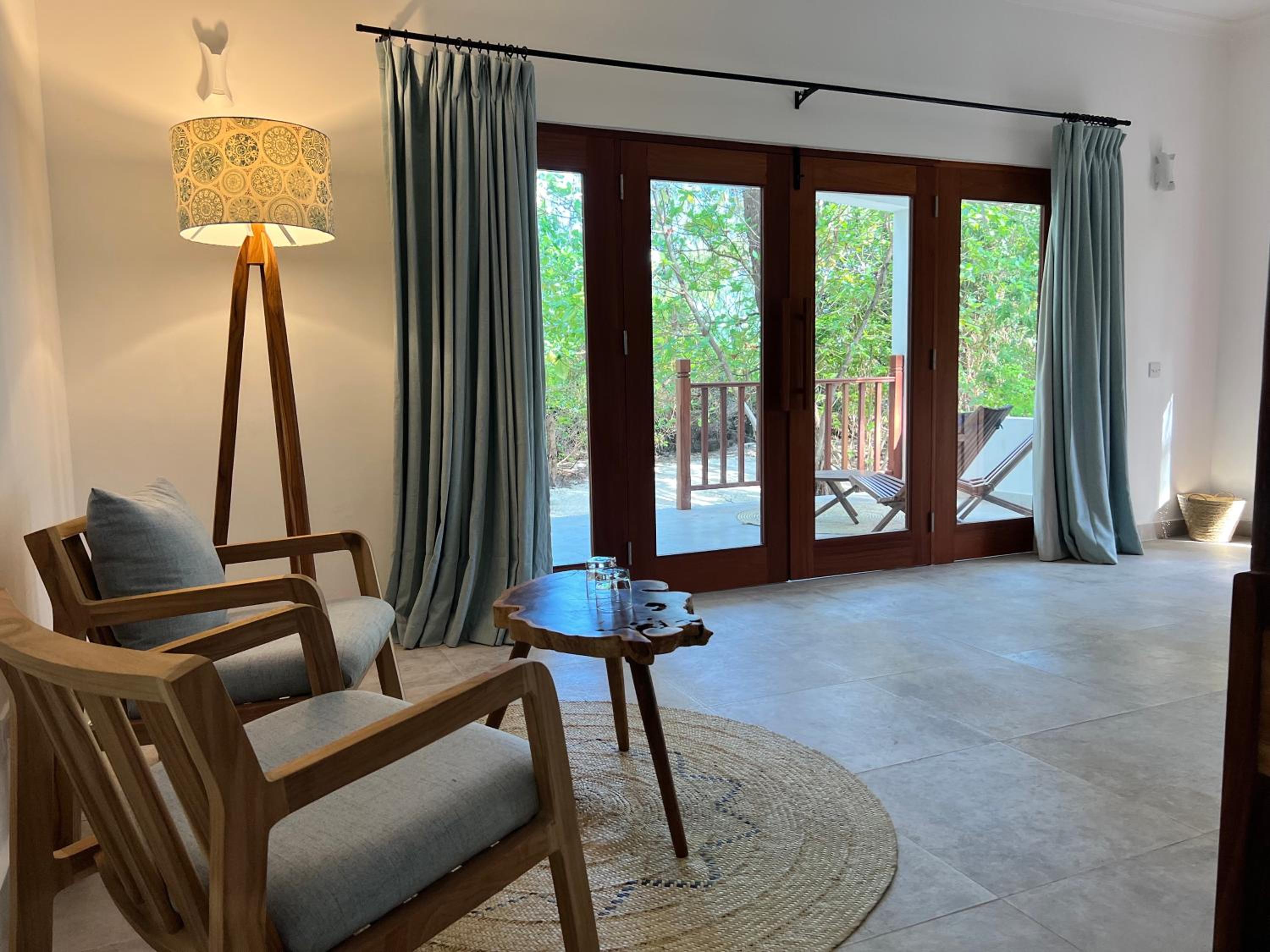 Deluxe Double Room with Sea View - Photo 24
