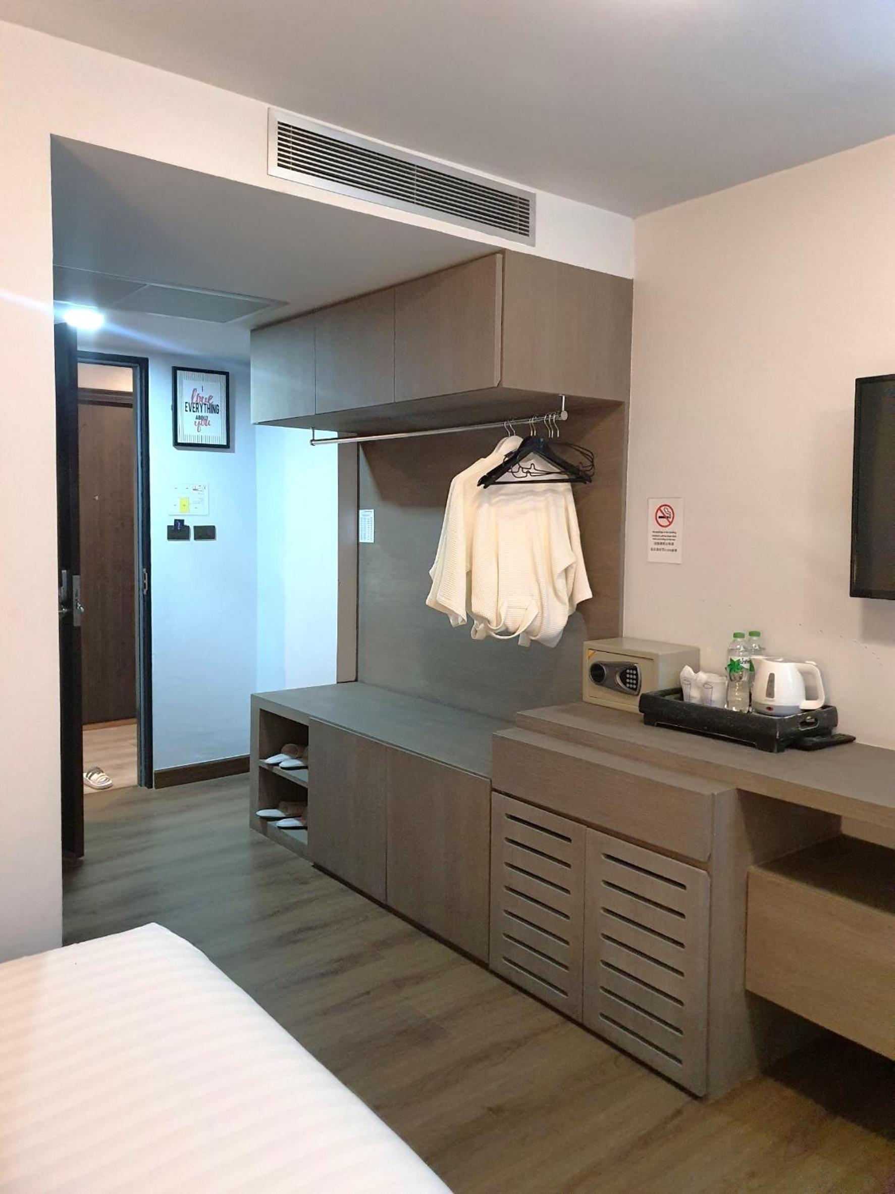 Superior Twin Room - Photo 2