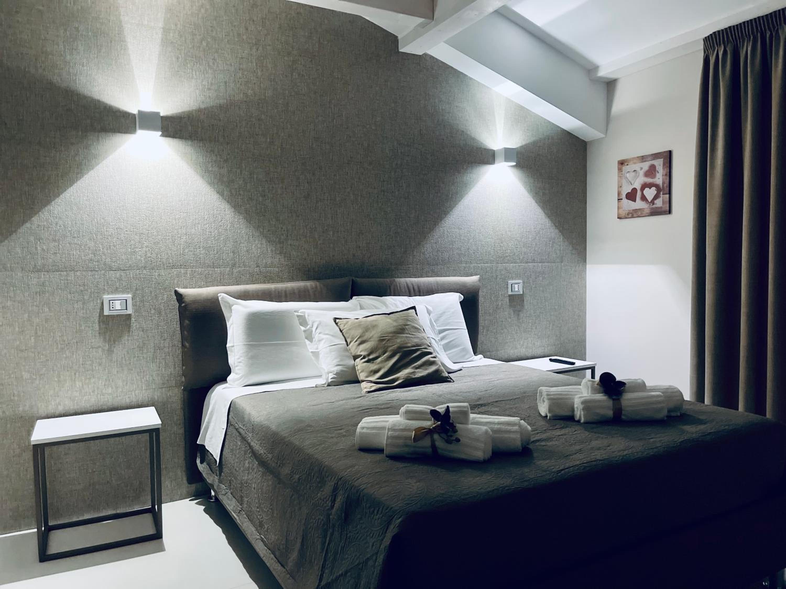 Double Room with Private Bathroom photo 3