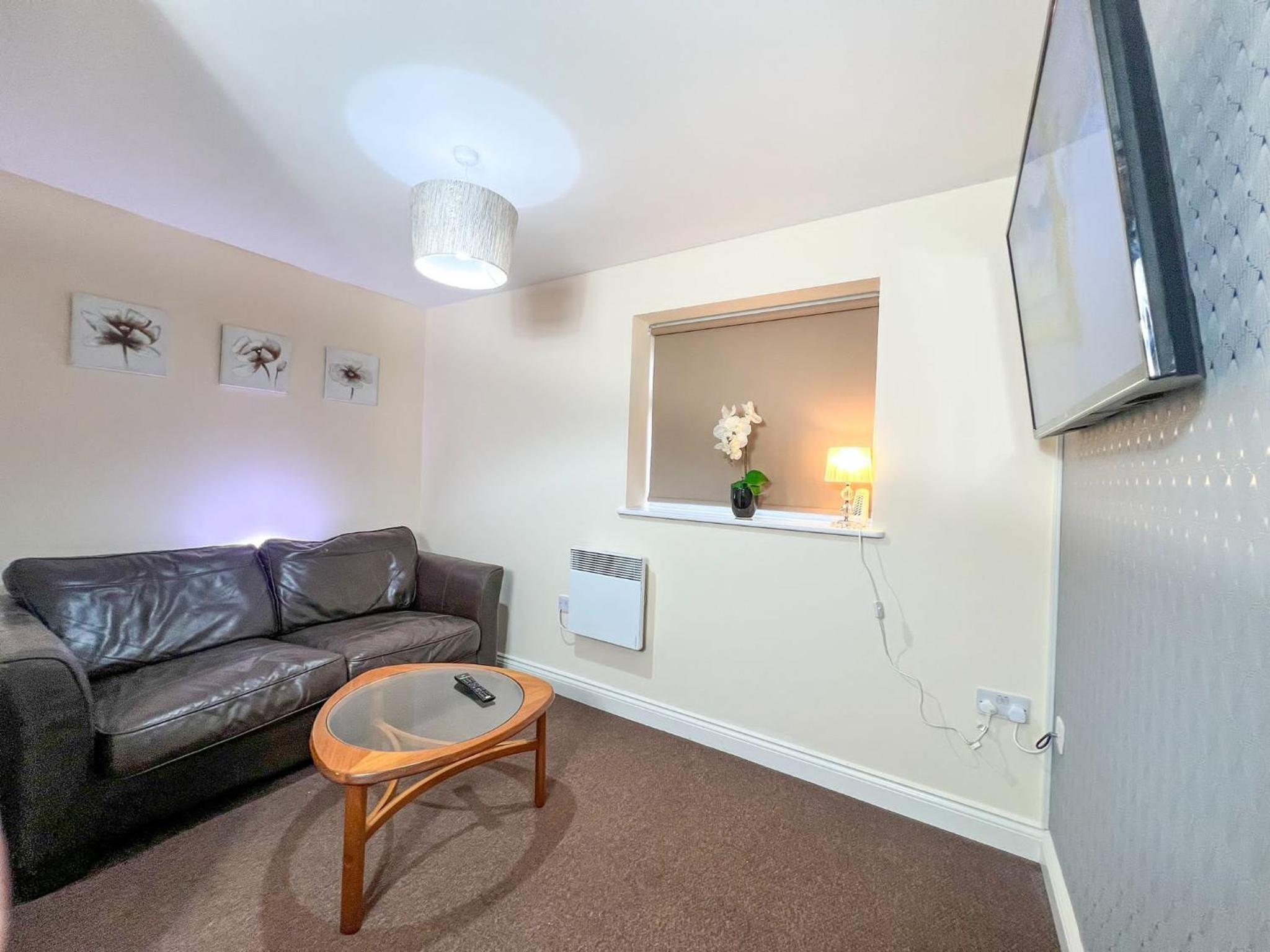 Small Double Room - Photo 17