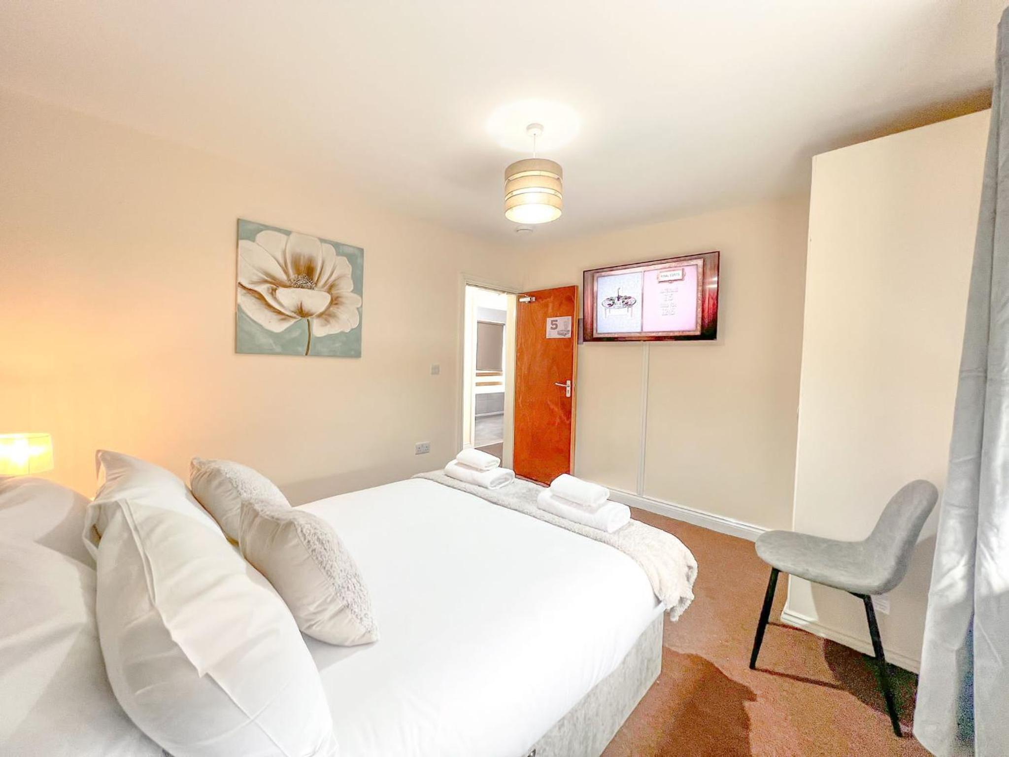 Small Double Room - Photo 7