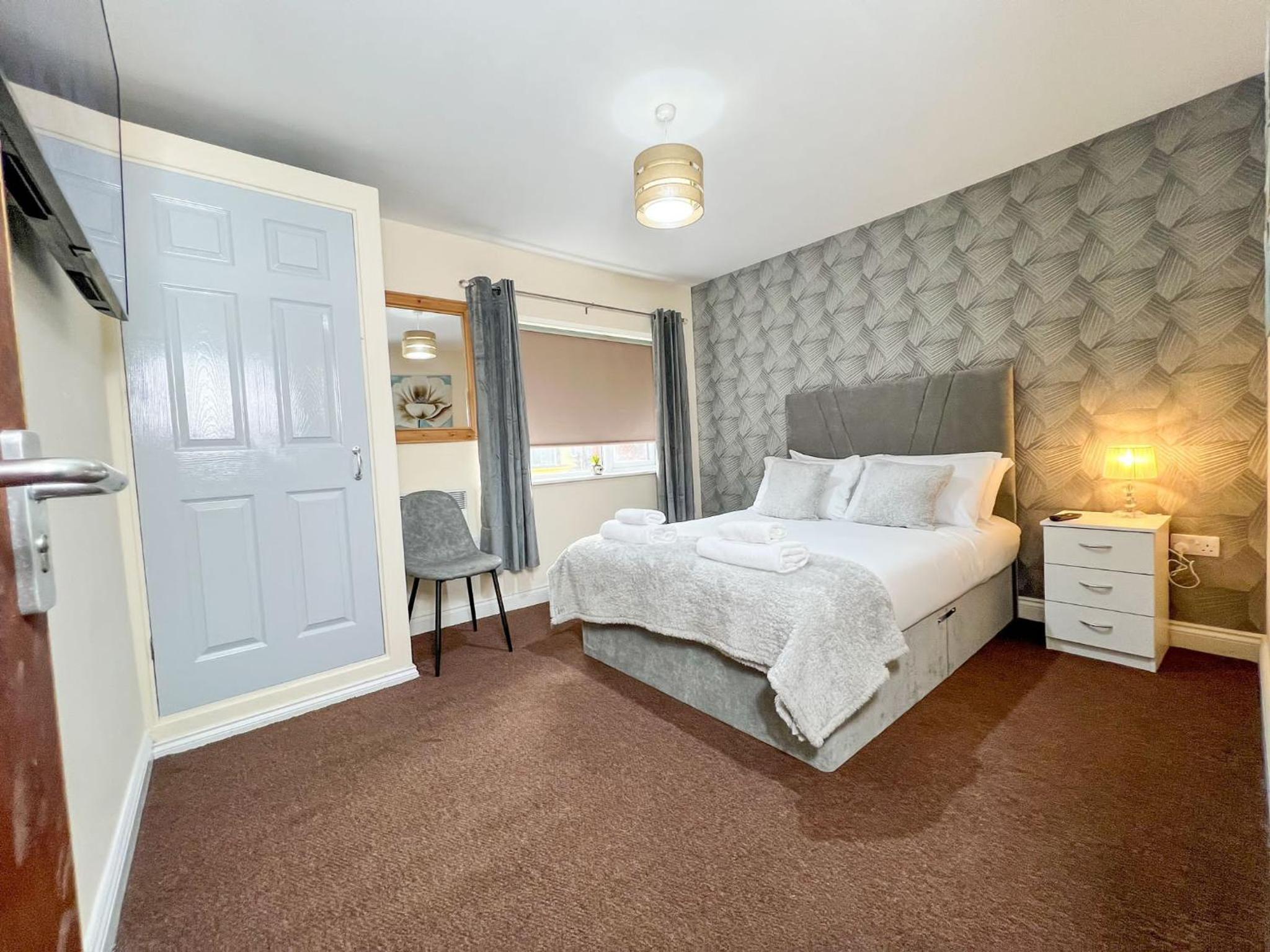 Small Double Room - Photo 24