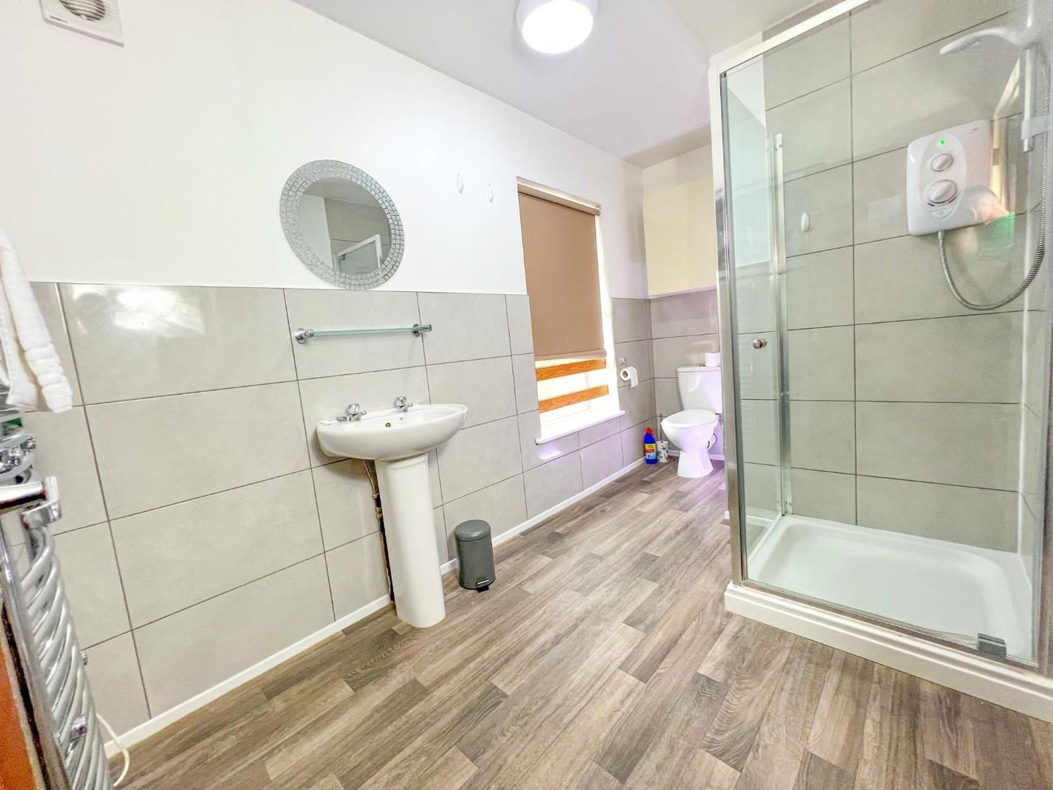 Small Double Room - Photo 8