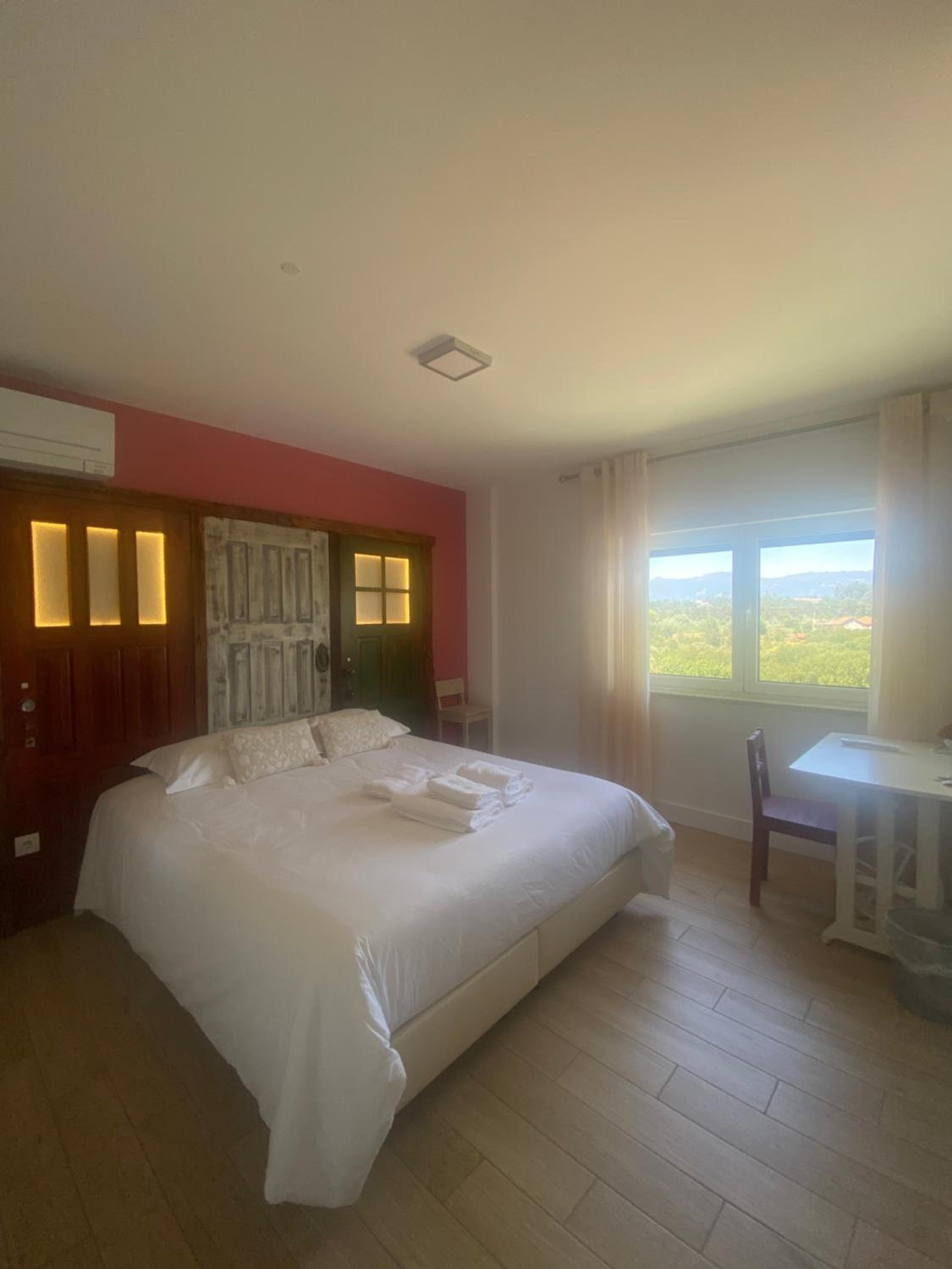 Double Room with Mountain View - Photo 5