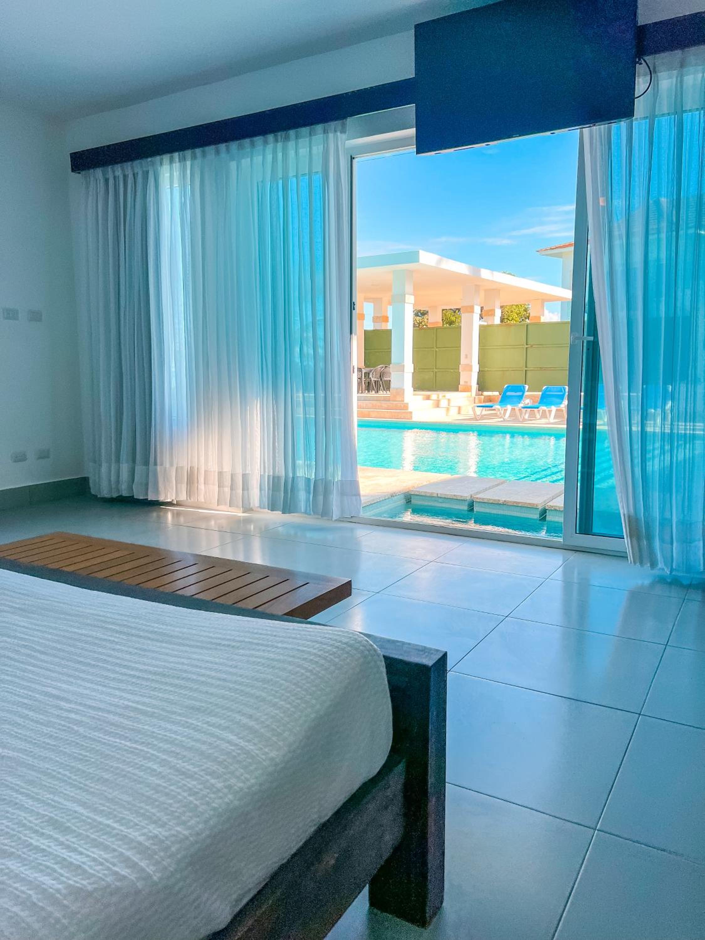 Larimar Six Bedroom Villa photo 3