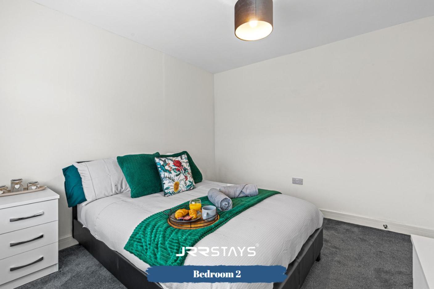 Three-Bedroom House photo 1