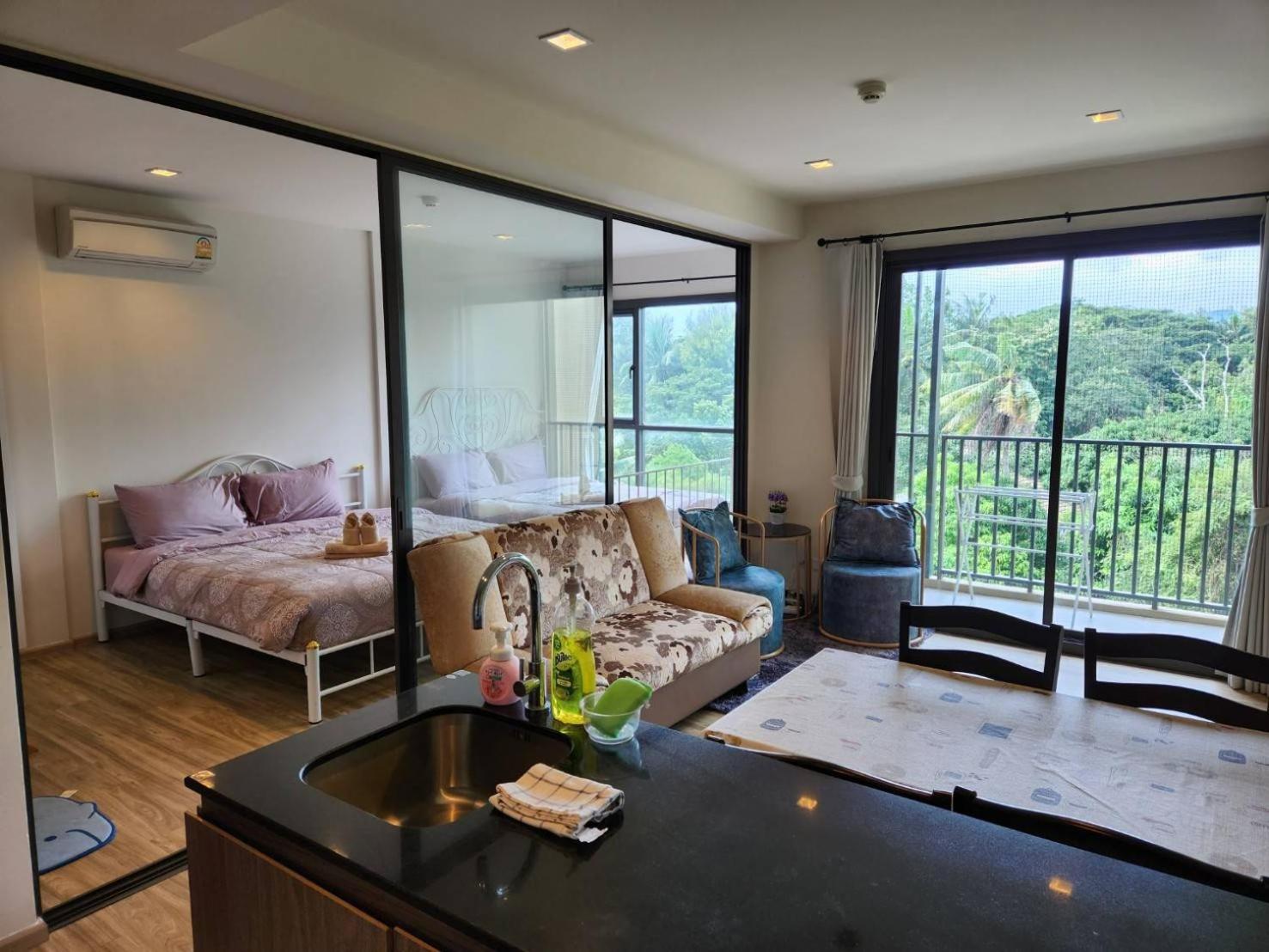 Deluxe Queen Room With Two Queen Beds