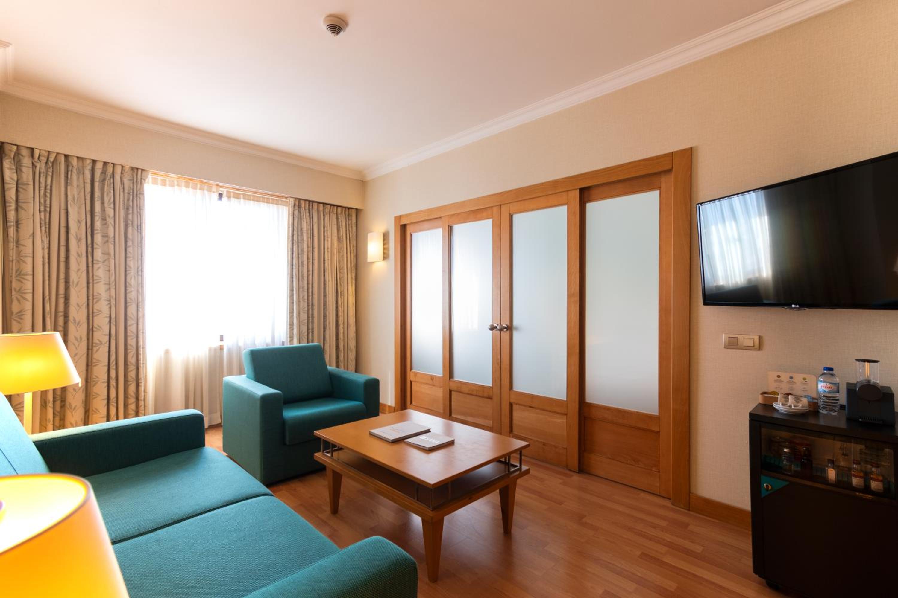 Suite - Photo 4