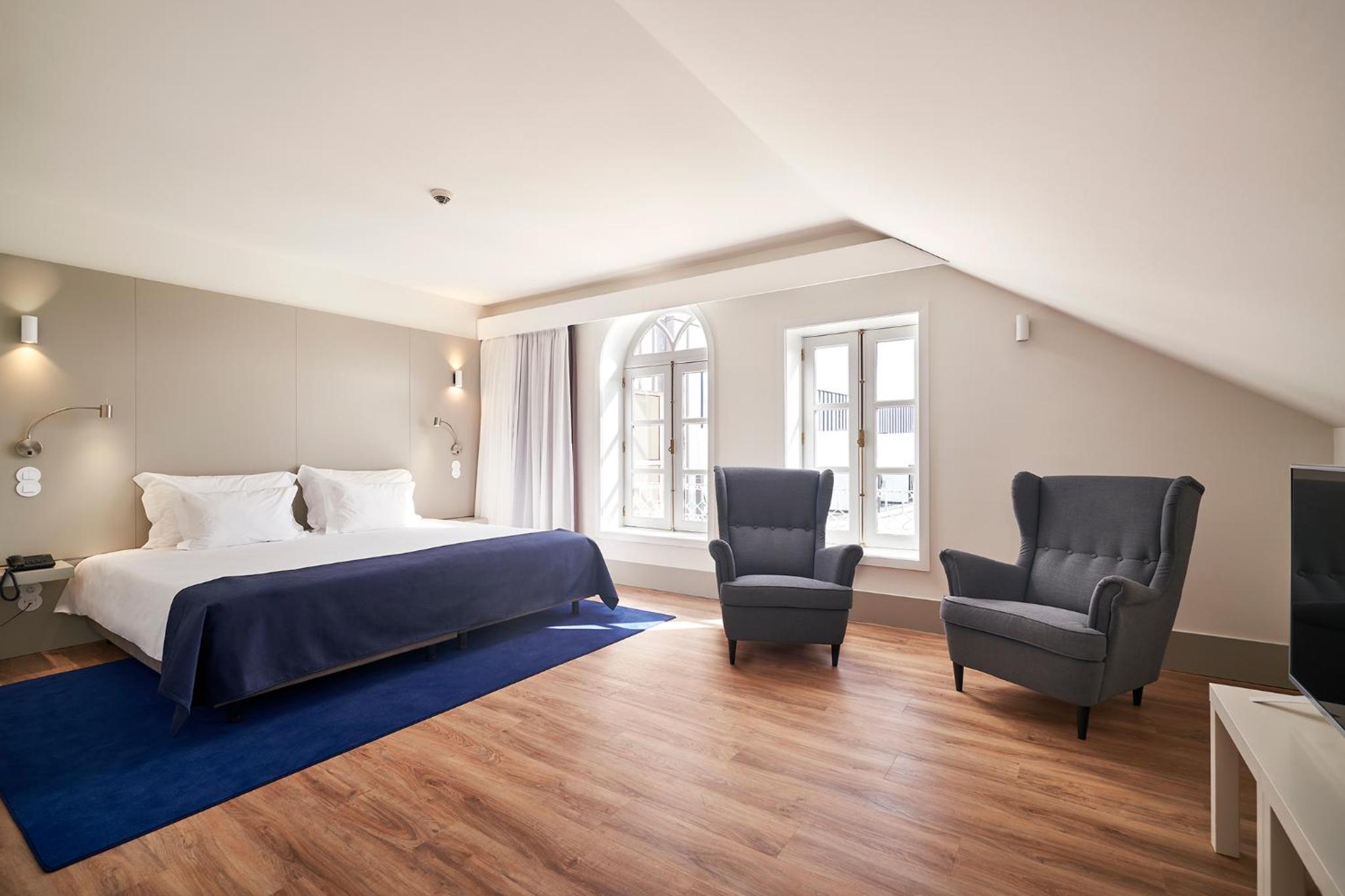 Deluxe Double or Twin Room