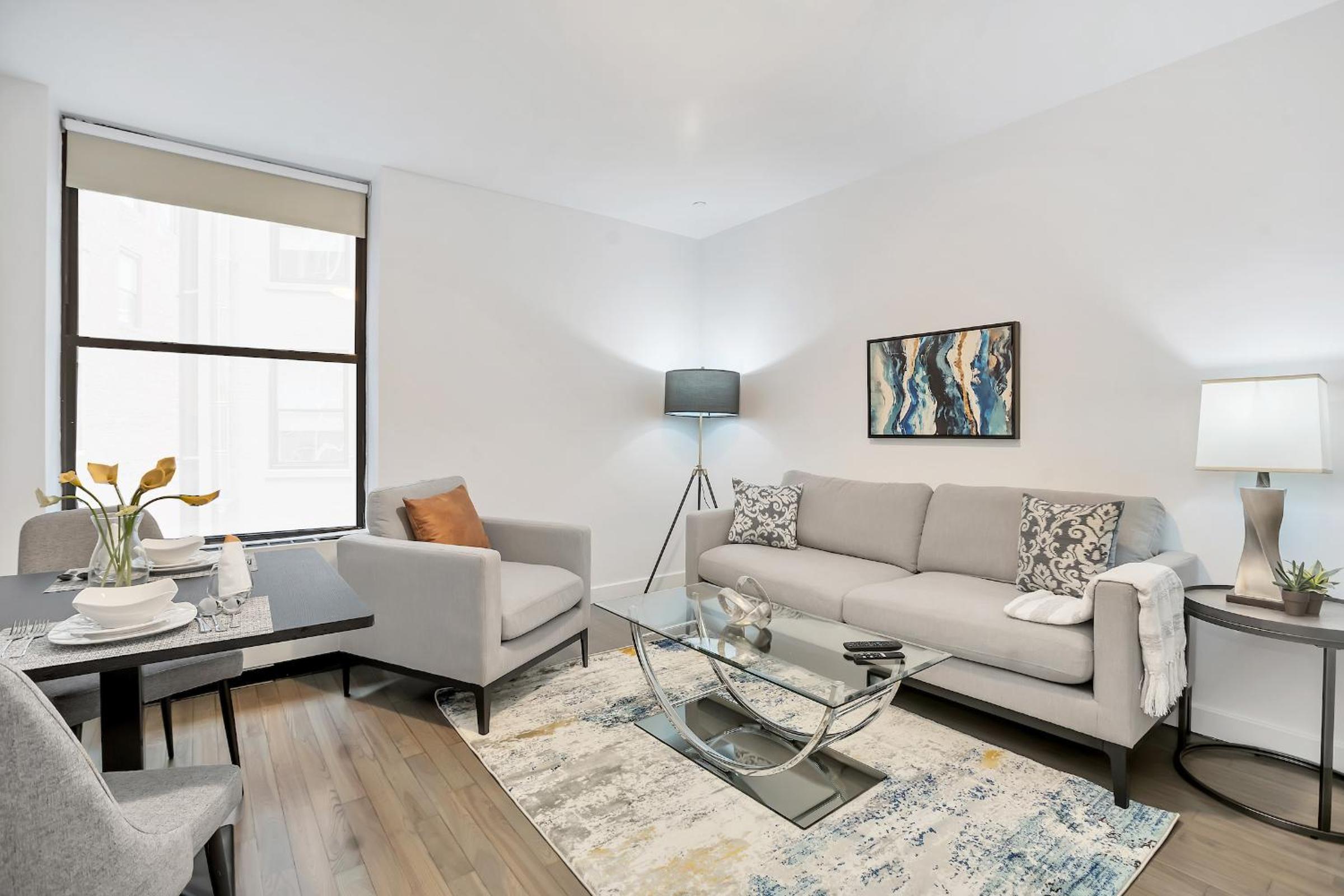 One-Bedroom Apartment photo 1