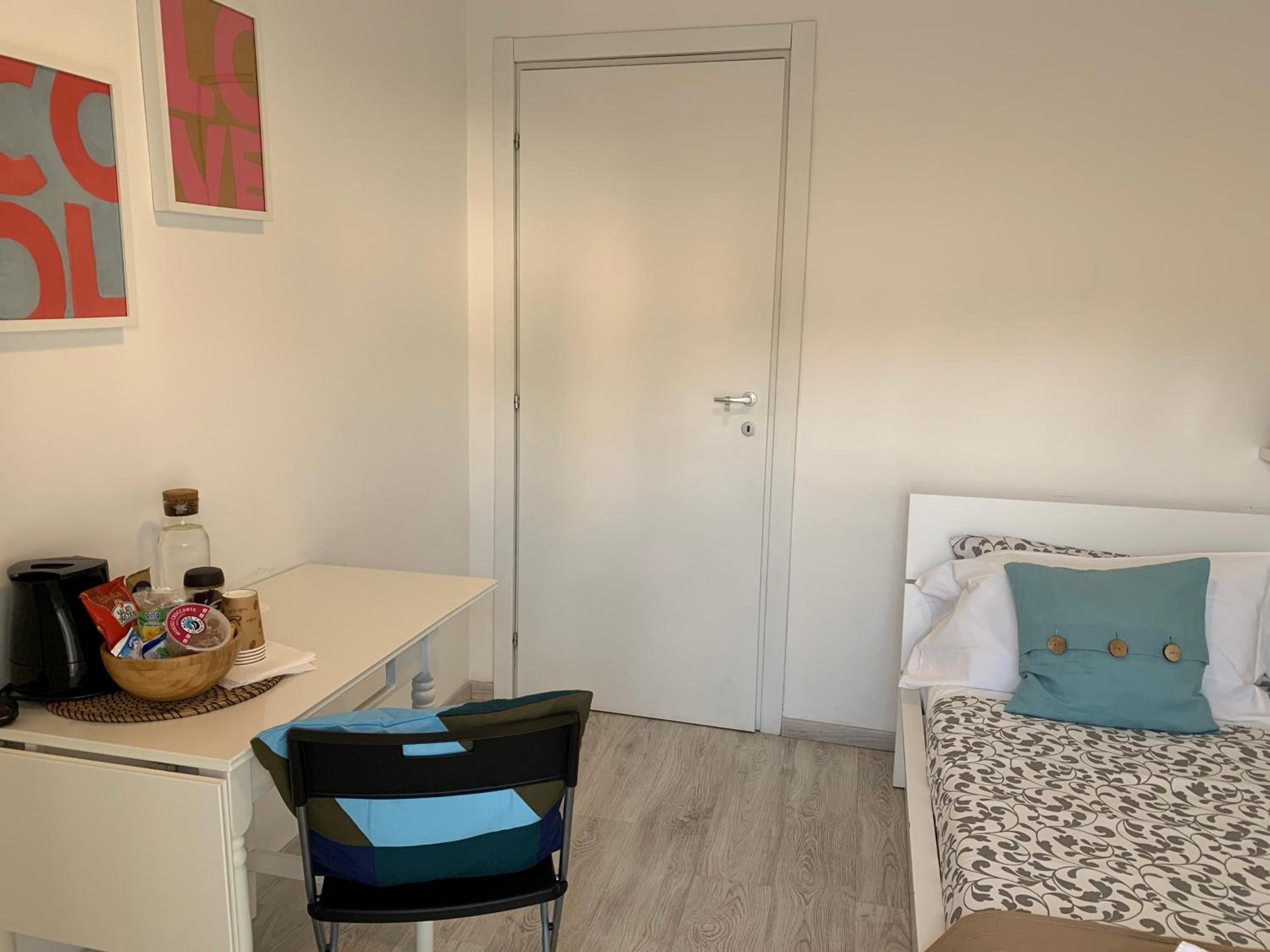 Standard Single Room with Shared Bathroom