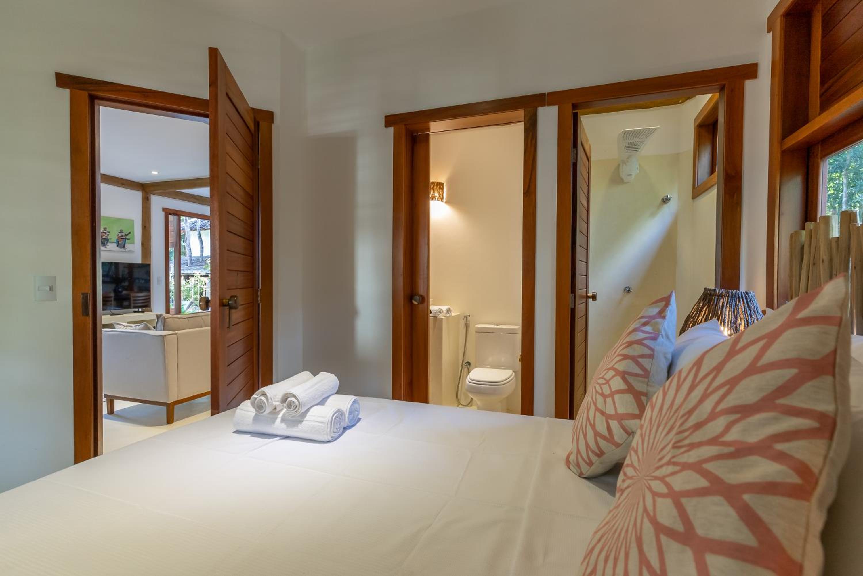 Villa photo 1