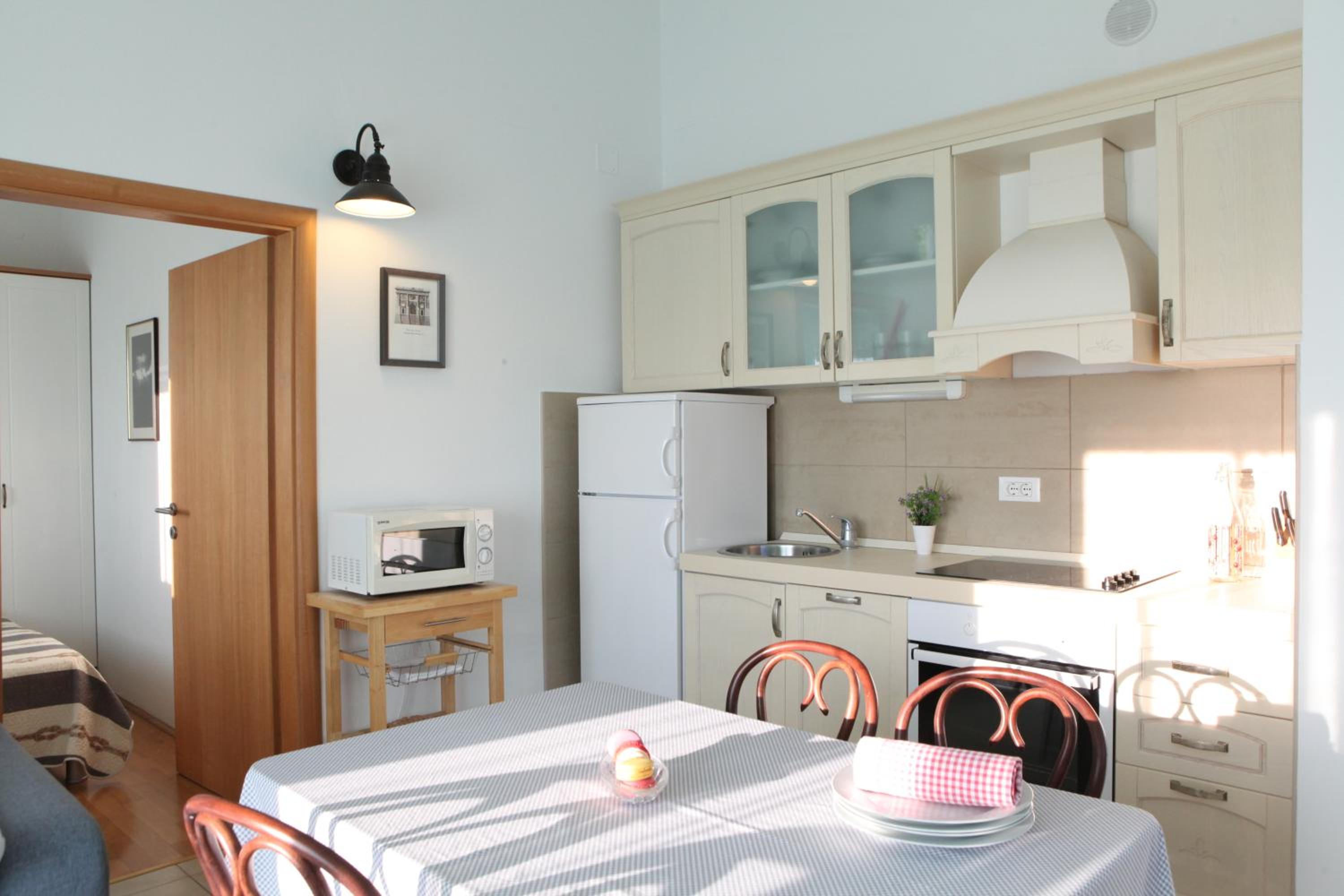 One-Bedroom Apartment with Sea View photo 3