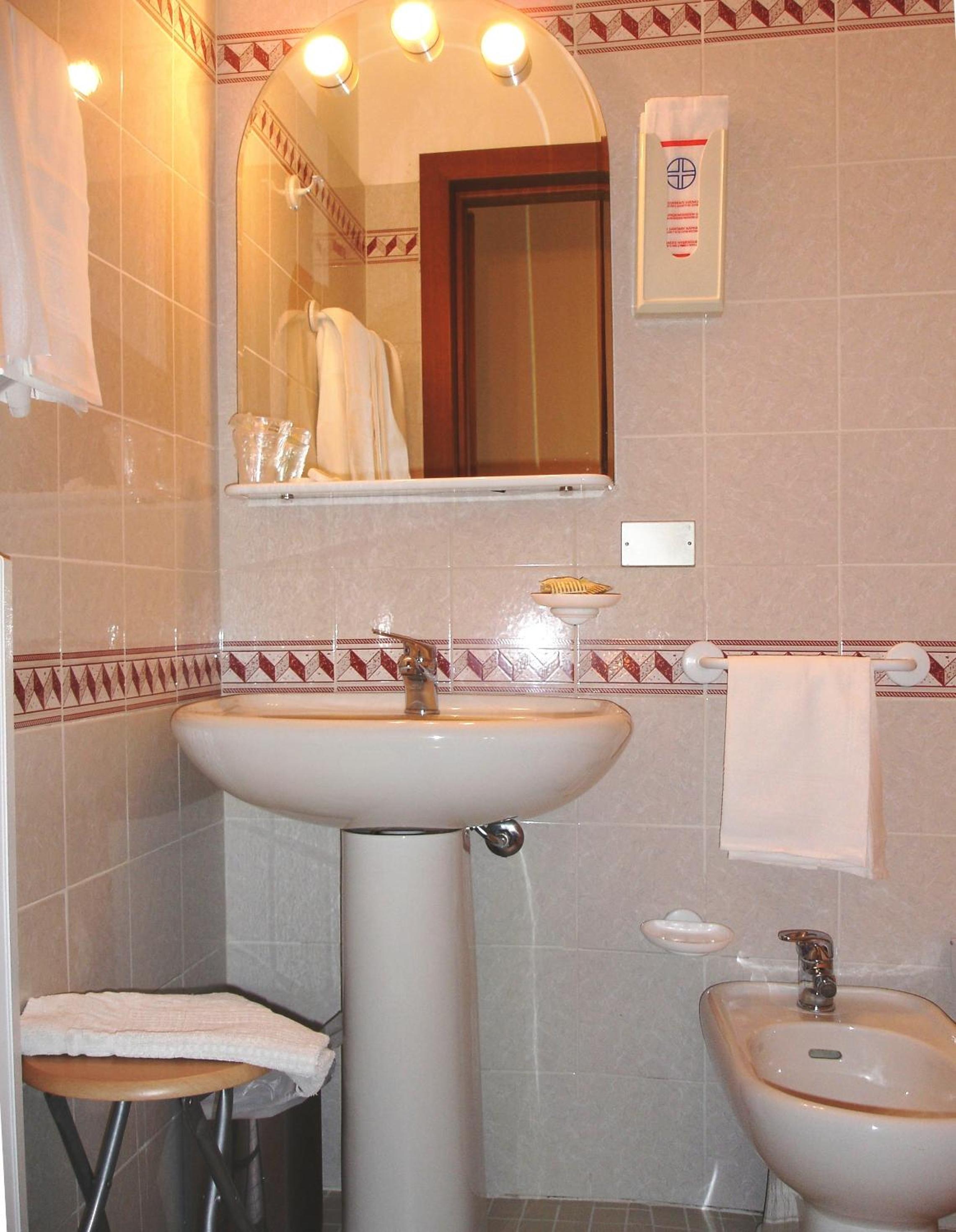 Double Room - Photo 57
