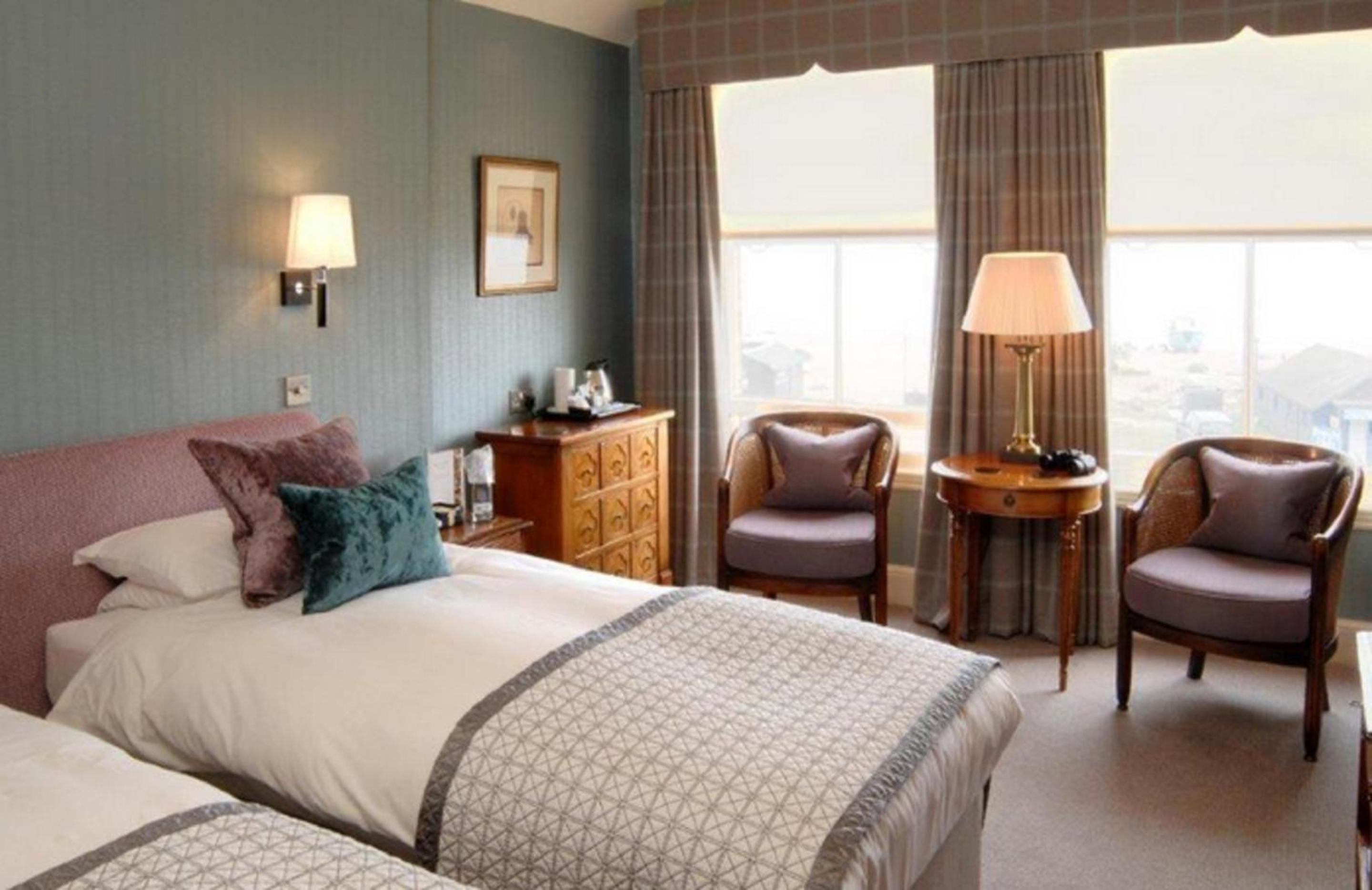 Double or Twin Room - Photo 6
