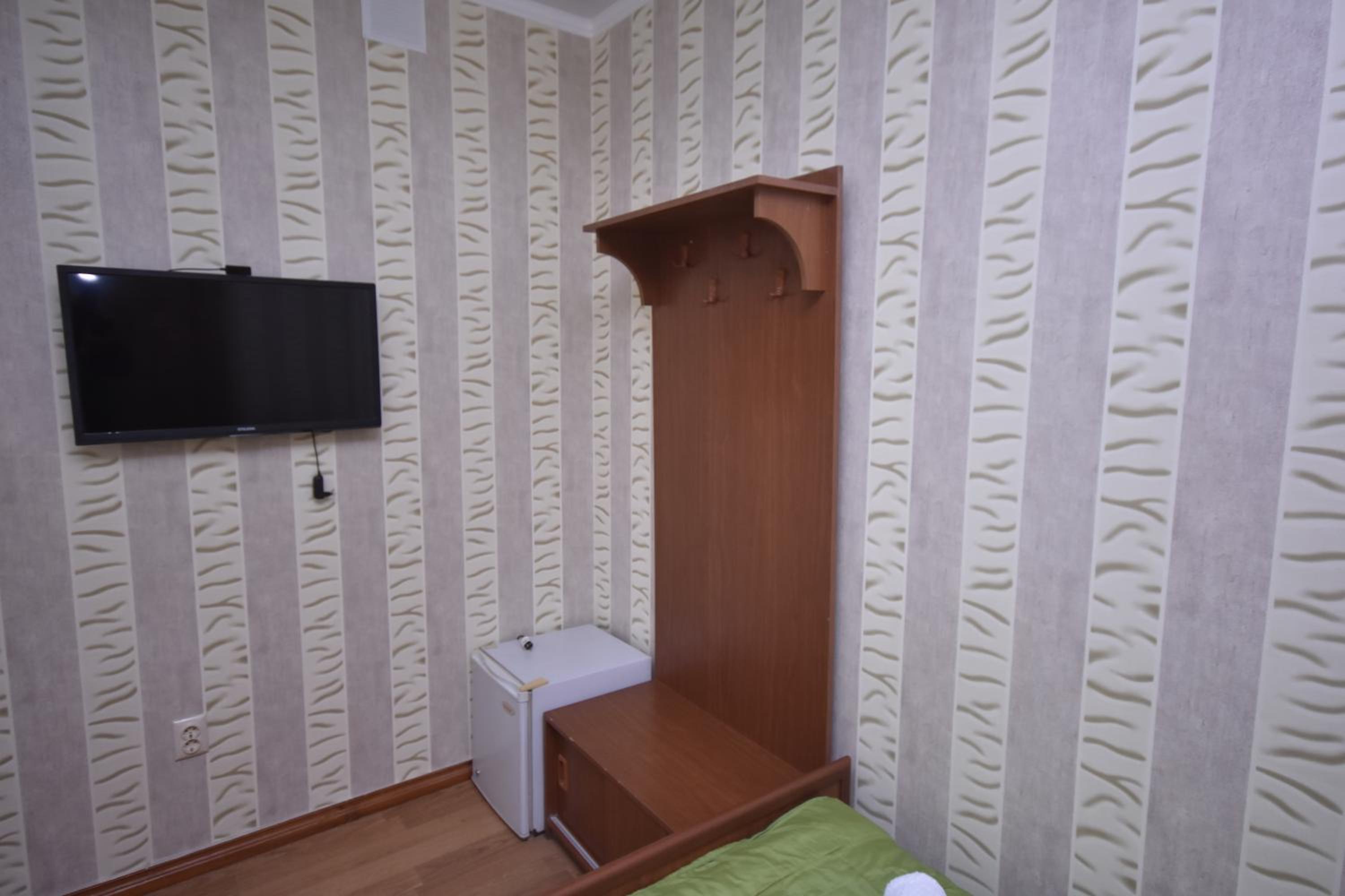 Budget Twin Room photo 2