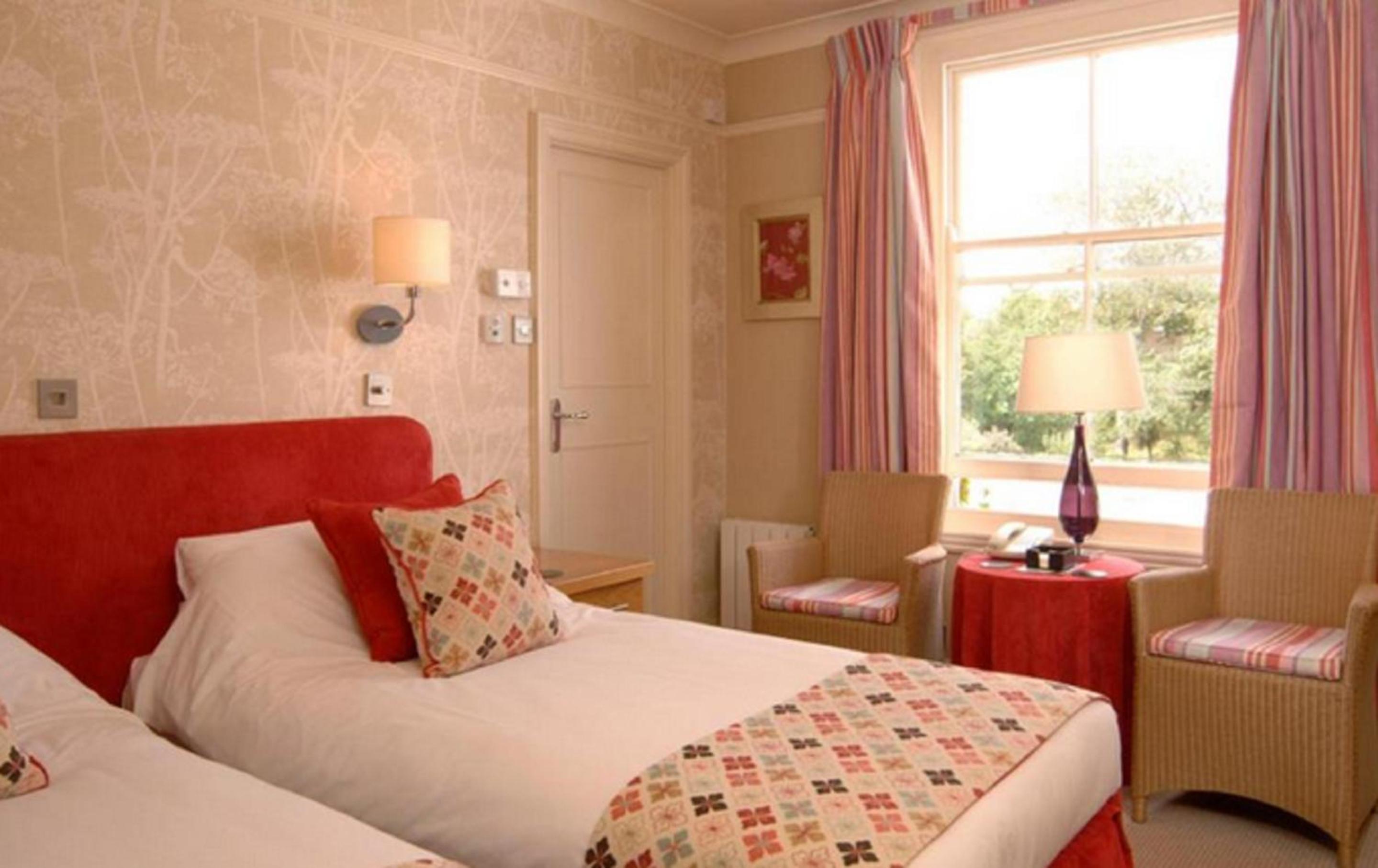 Double or Twin Room - Photo 9