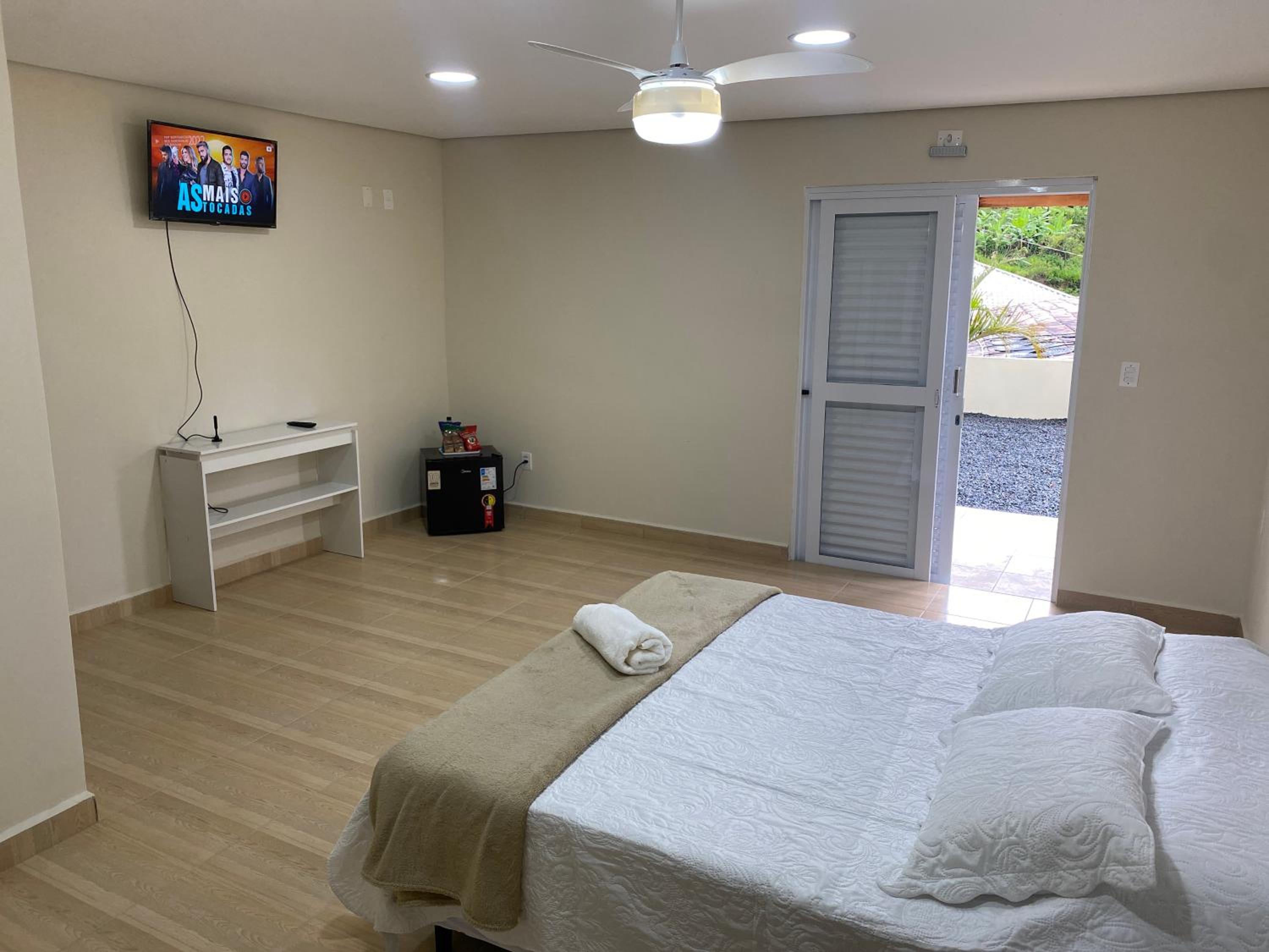 Double Room - Photo 10