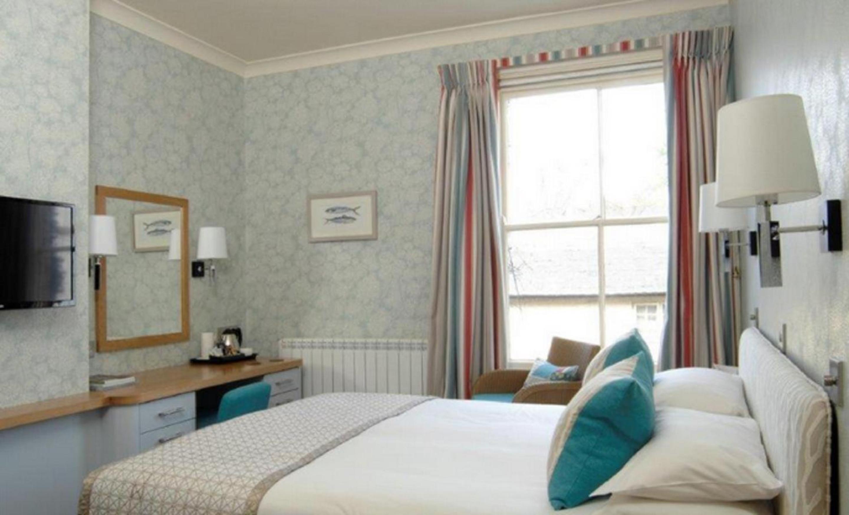 Double or Twin Room - Photo 2
