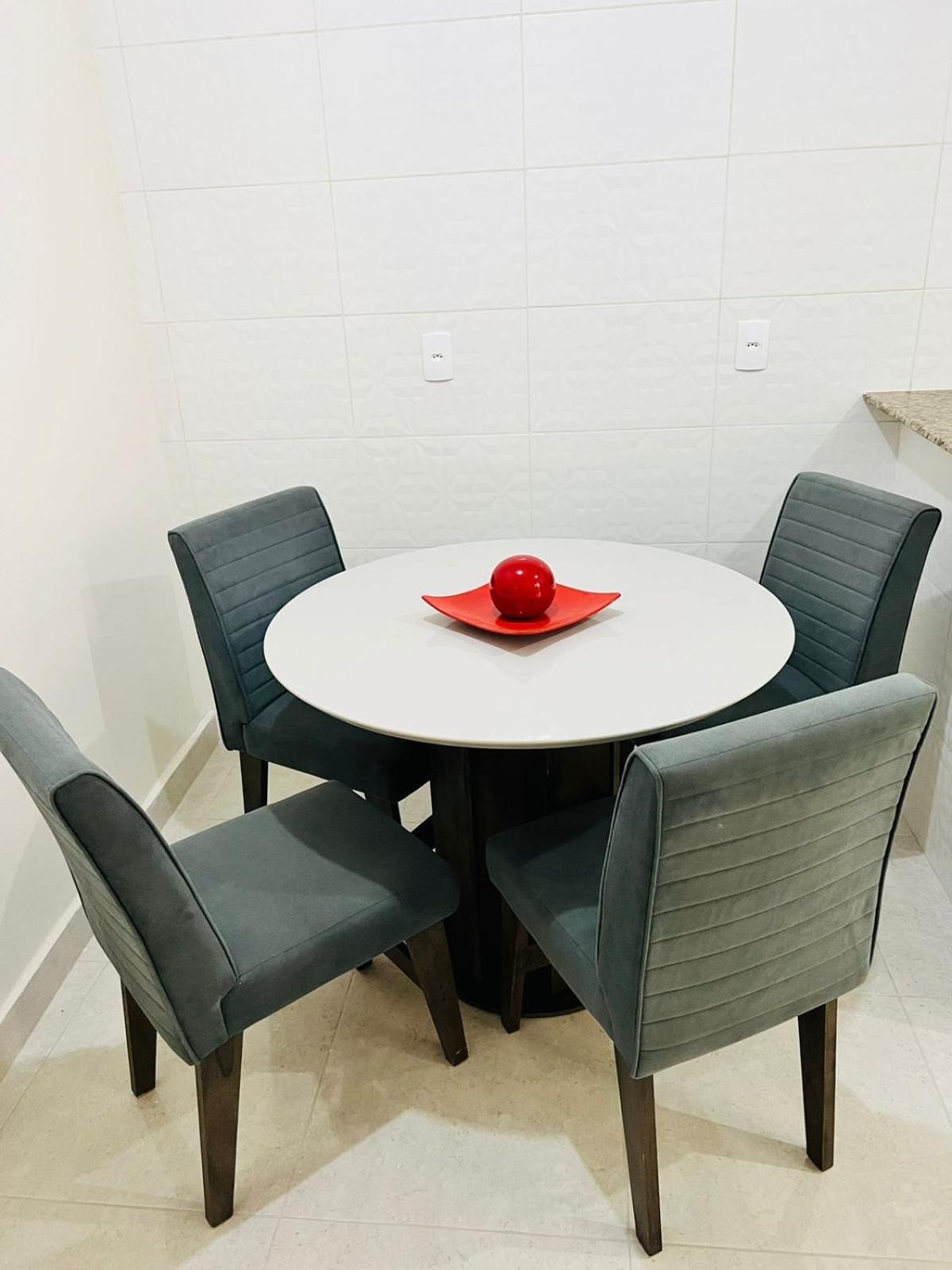 One-Bedroom Apartment - Photo 7
